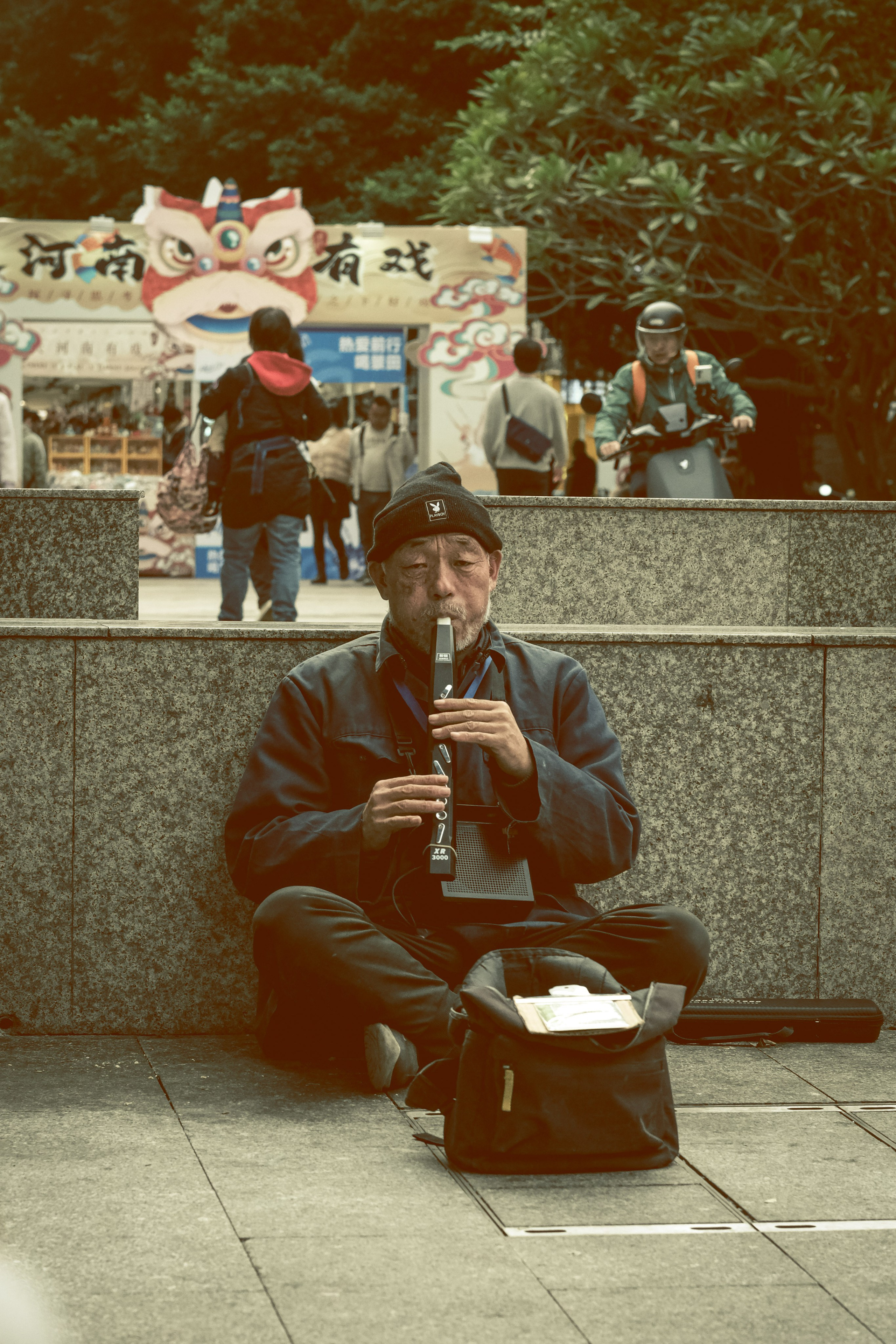 Guangzhou Street Photography | Candid Street Photography by Yukophotography | 街头摄影师广州