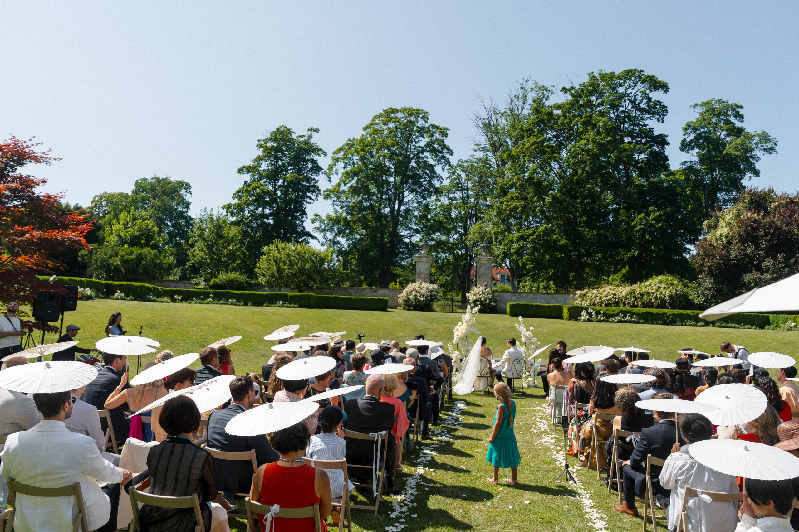 Susan & George · Wedding at Schloss Walpersdorf. Raw Studio: Capturing Elegant weddings accross Europe