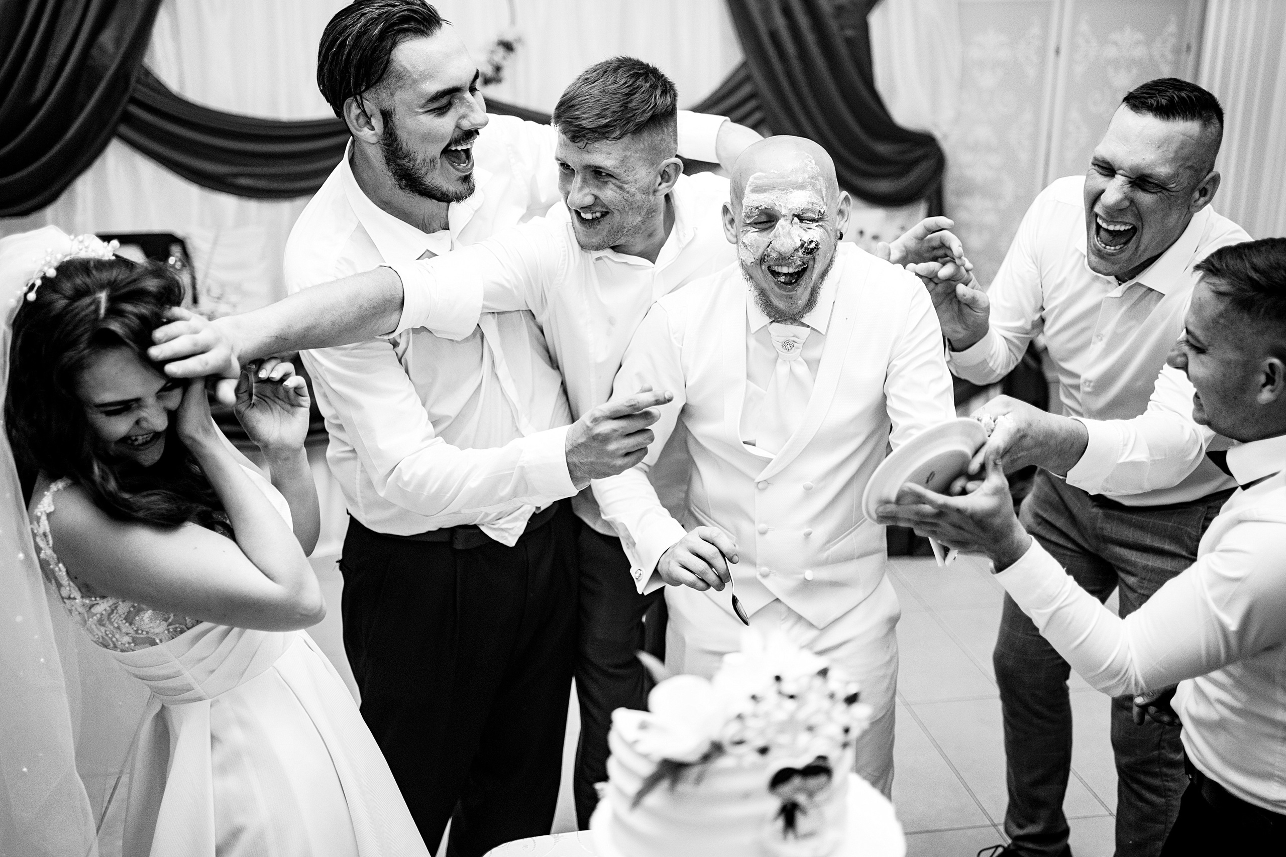Fotografi - Cameramani. Újfalvi Szilárd - Fotograf de nuntă, cununie civilă, botez și familie în Târgu Mureș și Transilvania