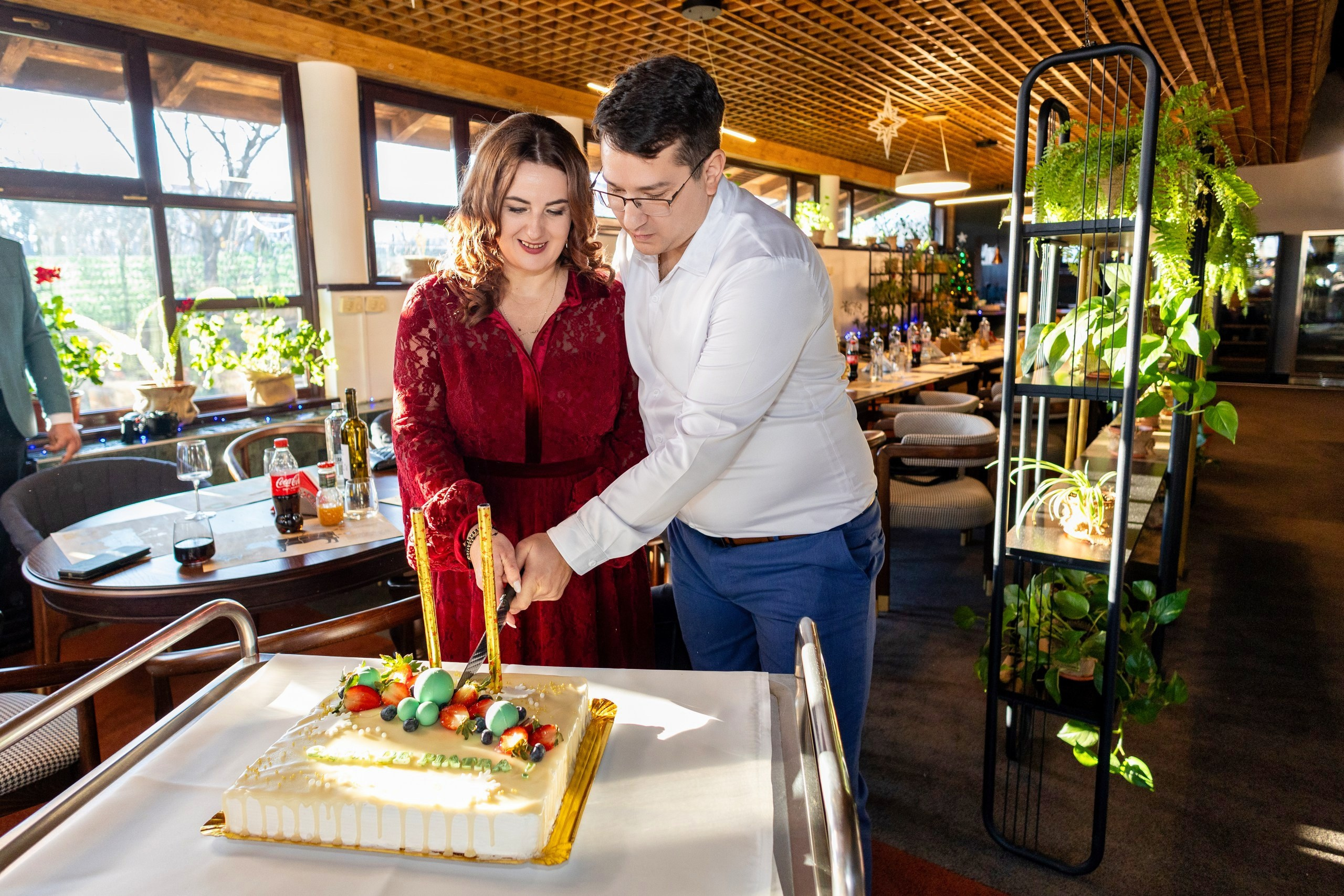 • fotograf cununie religioasă Dorohoi Alexandru și Otilia în biserică • fotograf cununie religioasă Dorohoi moment emoționant schimb de priviri • fotograf cununie religioasă Dorohoi mirii în timpul slujbei • fotograf cununie religioasă Dorohoi cadre naturale din biserică • fotograf cununie religioasă Dorohoi binecuvântarea mirilor • fotograf stare civilă Botoșani Alexandru și Otilia spun DA • fotograf stare civilă Botoșani moment semnare acte oficiale • fotograf stare civilă Botoșani emoții la ieșirea din primărie • fotograf stare civilă Botoșani cadre cu mirii și invitații • fotograf stare civilă Botoșani fotografii naturale și autentice • fotograf nuntă Botoșani ședință foto Alexandru și Otilia • fotograf nuntă Dorohoi cadre romantice ședință foto miri • fotograf nuntă Botoșani portrete elegante miri • fotograf nuntă Dorohoi cadre naturale în lumină caldă • fotograf nuntă Botoșani ședință foto în aer liber • fotograf nuntă Botoșani petrecere dans și distracție • fotograf nuntă Dorohoi momente spontane la petrecere • fotograf nuntă Botoșani invitați pe ringul de dans • fotograf nuntă Dorohoi cadre dinamice de la petrecere • fotograf nuntă Botoșani atmosferă vibrantă și emoții reale • Alin Chirilă fotograf surprinde emoțiile mirilor Alexandru și Otilia • Alin Chirilă fotograf cadre naturale și autentice de nuntă • Alin Chirilă fotograf poveste de dragoste spusă prin imagini • Alin Chirilă fotograf momente reale și emoții sincere • Alin Chirilă fotograf portrete elegante de miri • AlinoFotoStudio fotografie de nuntă Alexandru și Otilia • AlinoFotoStudio cadre artistice cununie religioasă • AlinoFotoStudio ședință foto miri în lumină naturală • AlinoFotoStudio fotografie autentică de nuntă în România • AlinoFotoStudio momente speciale surprinse cu emoție • povestitor prin fotografie surprinde iubirea dintre Alexandru și Otilia • povestitor prin fotografie cadre naturale și emoții reale • povestitor prin fotografie zi de nuntă spusă în imagini • povestitor prin fotografie momente autentice și pline de viață • povestitor prin fotografie amintiri transformate în artă Alin Chirilă fotograf – povestitor prin fotografie la nunta Alexandru și Otilia • AlinoFotoStudio fotograf nuntă – emoții reale surprinse natural • fotograf nuntă Botoșani • fotograf nuntă Dorohoi • fotograf cununie religioasă Dorohoi • fotograf stare civilă Botoșani • fotograf botez Botoșani • Alin Chirilă fotograf • AlinoFotoStudio • povestitor prin fotografie