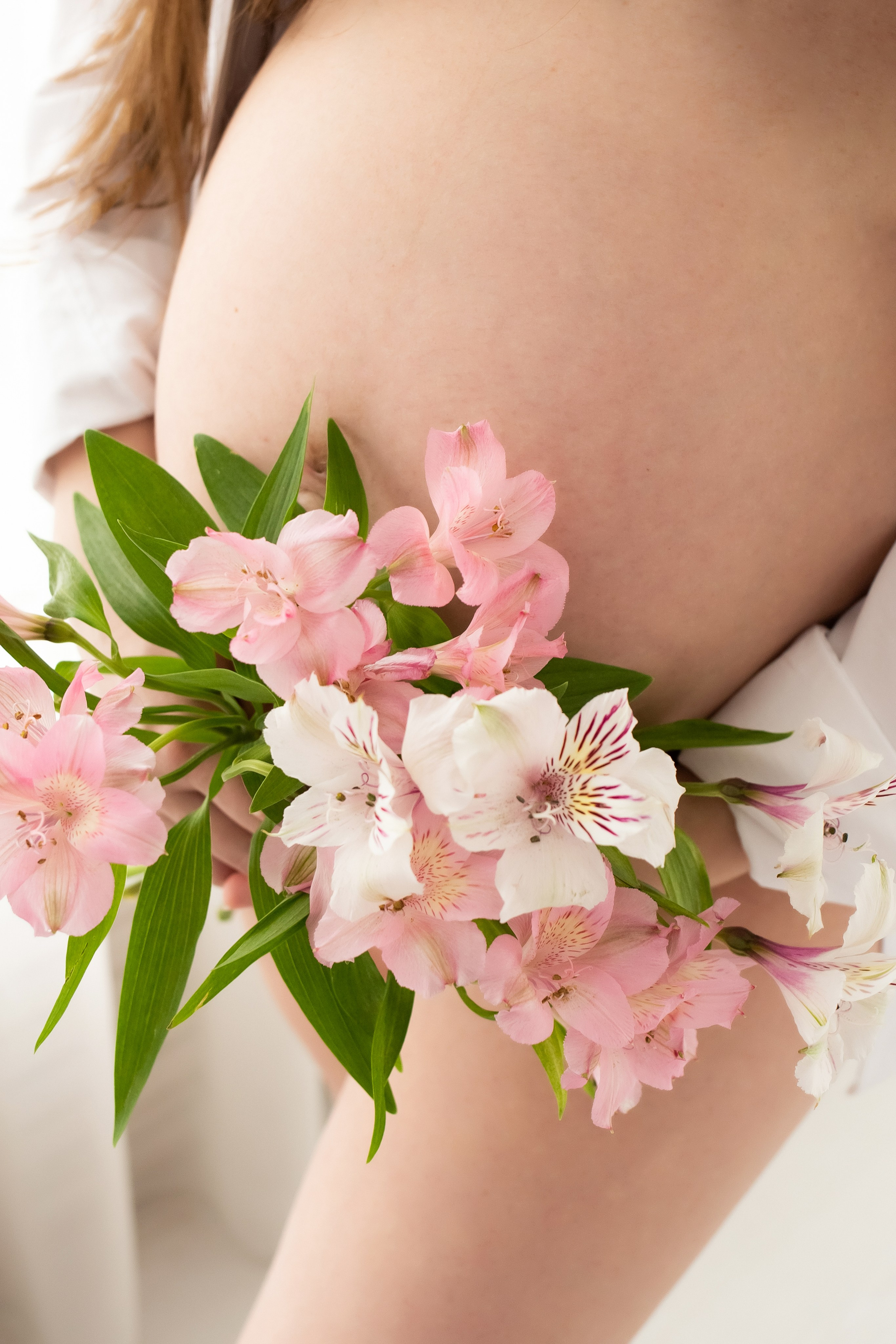 Photo shoot in minimalist style. Professional photographer in Spain