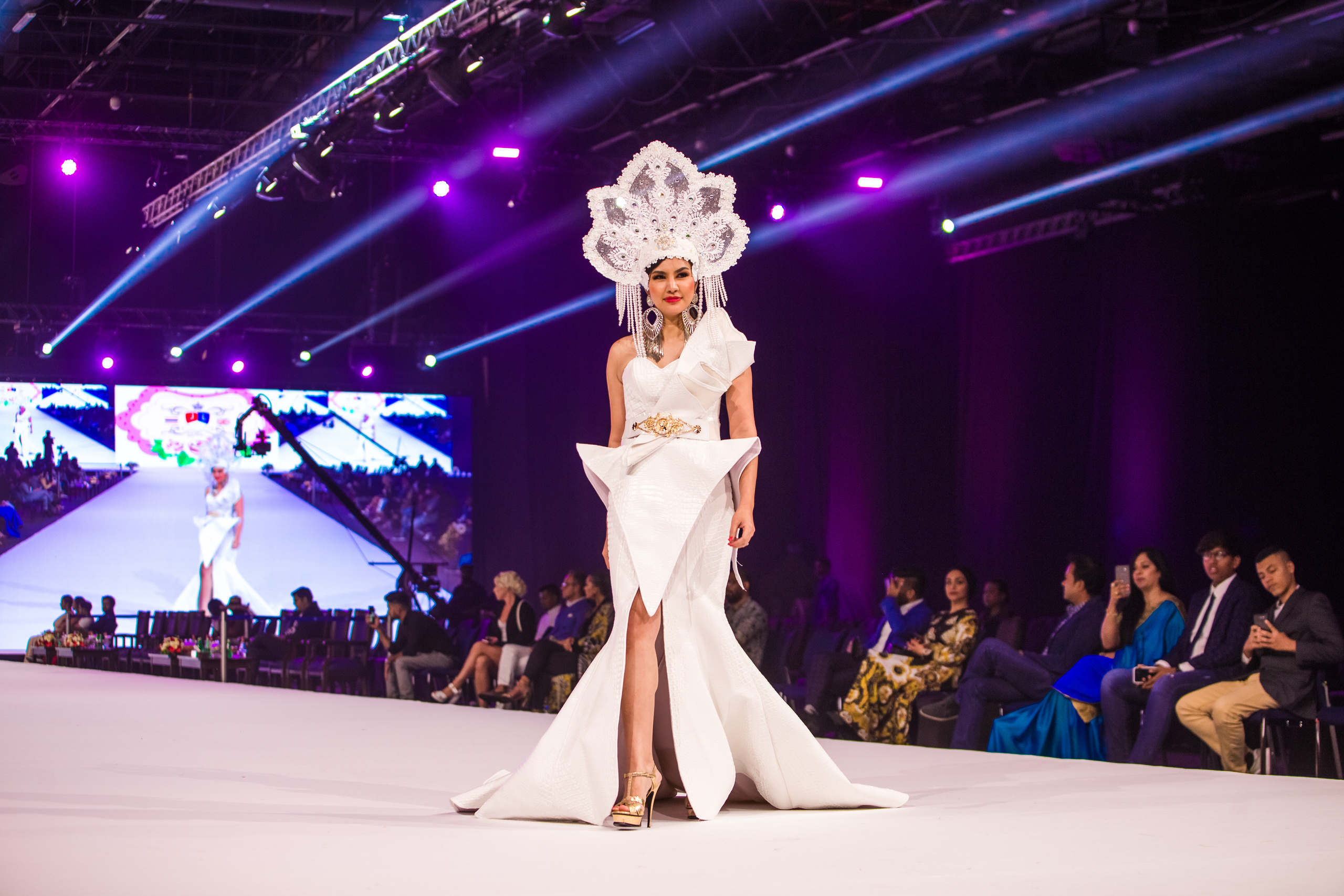 Fashion show. Photographer in Dubai Dmitry Gromov