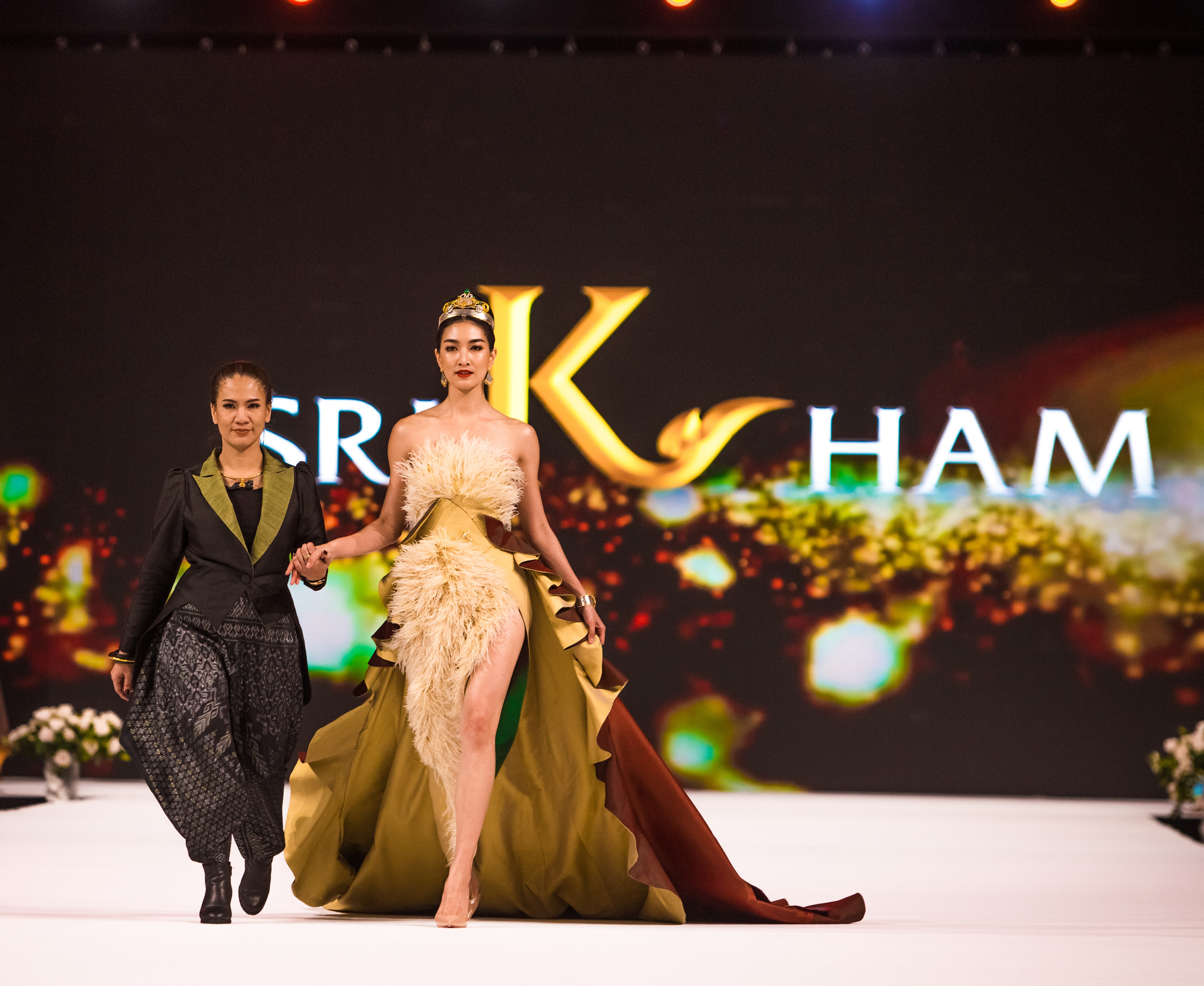 Fashion show. Photographer in Dubai Dmitry Gromov