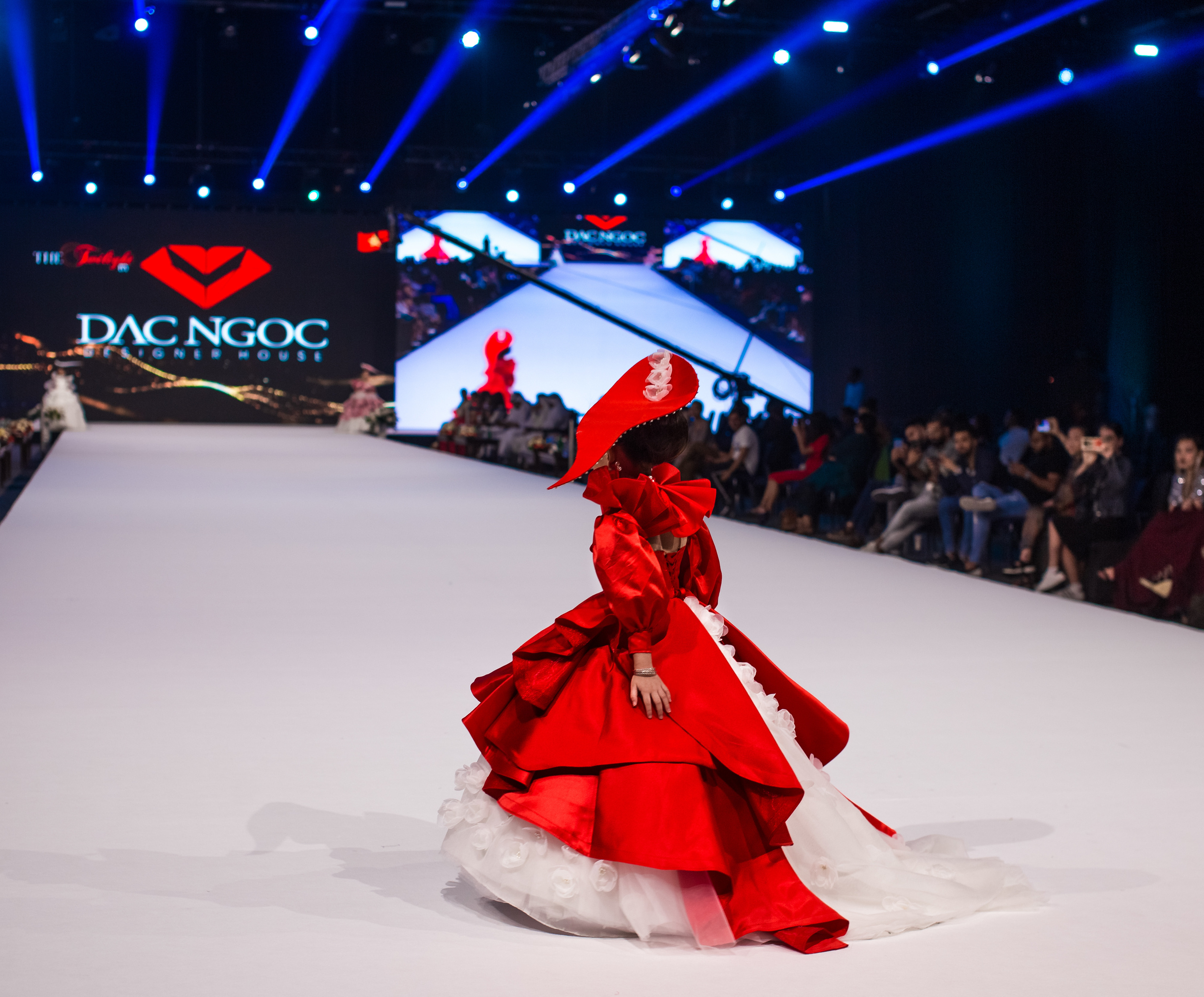 Fashion show. Photographer in Dubai Dmitry Gromov