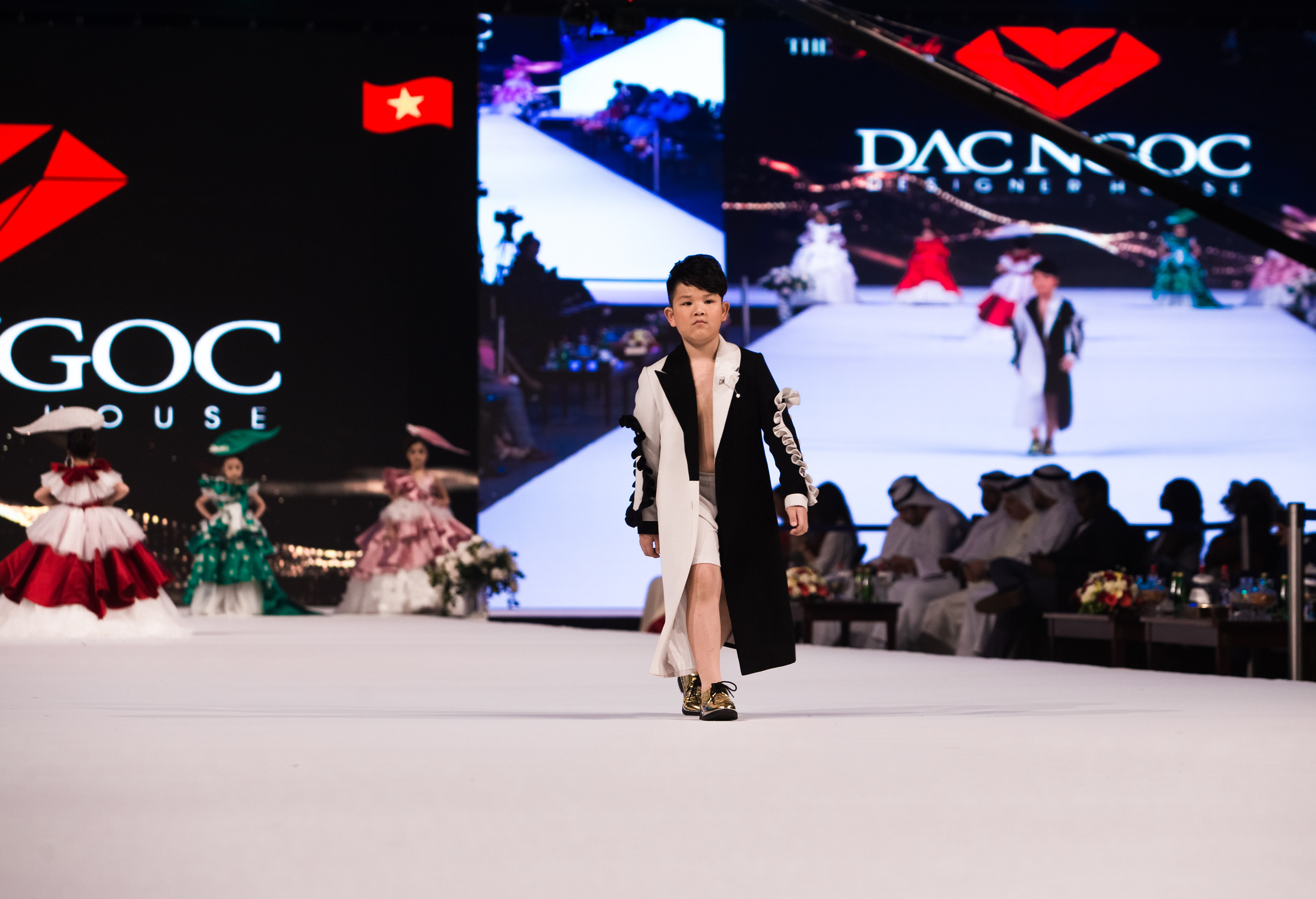 Fashion show. Photographer in Dubai Dmitry Gromov