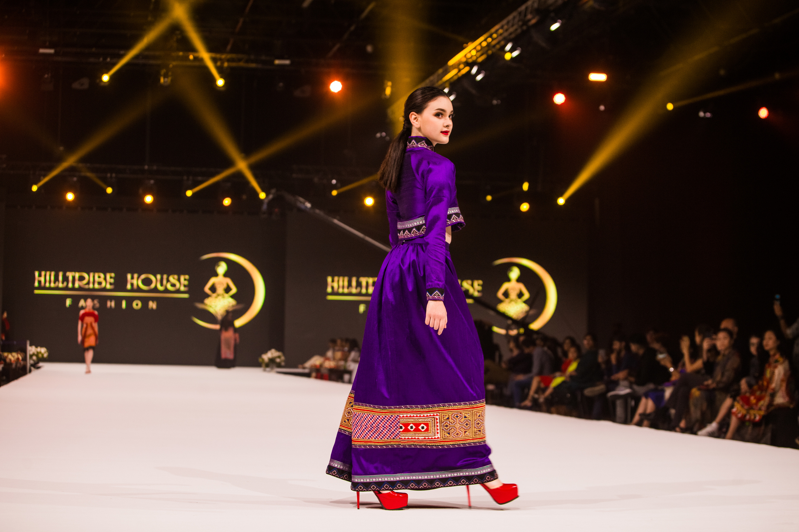 Fashion show. Photographer in Dubai Dmitry Gromov