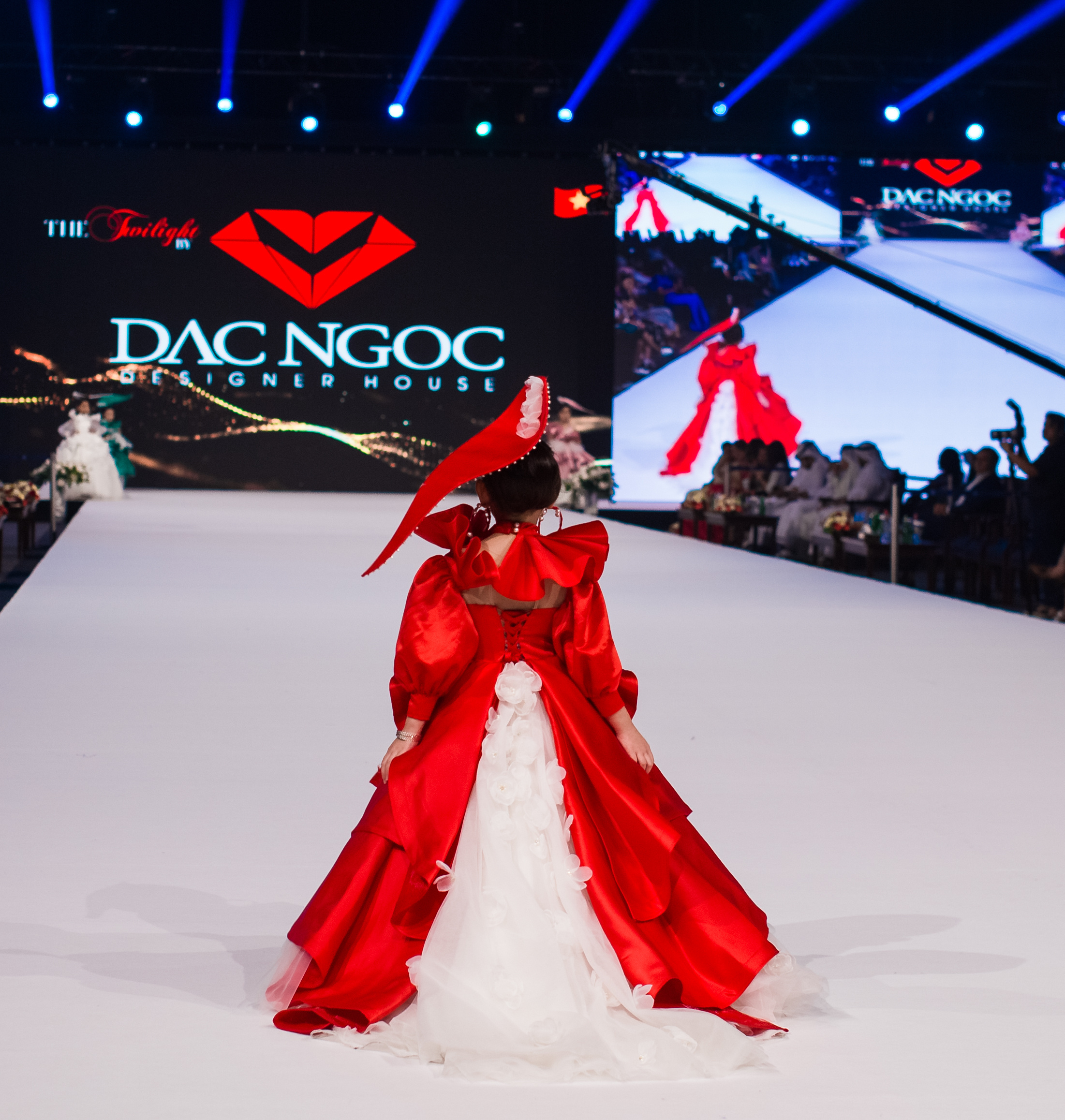 Fashion show. Photographer in Dubai Dmitry Gromov