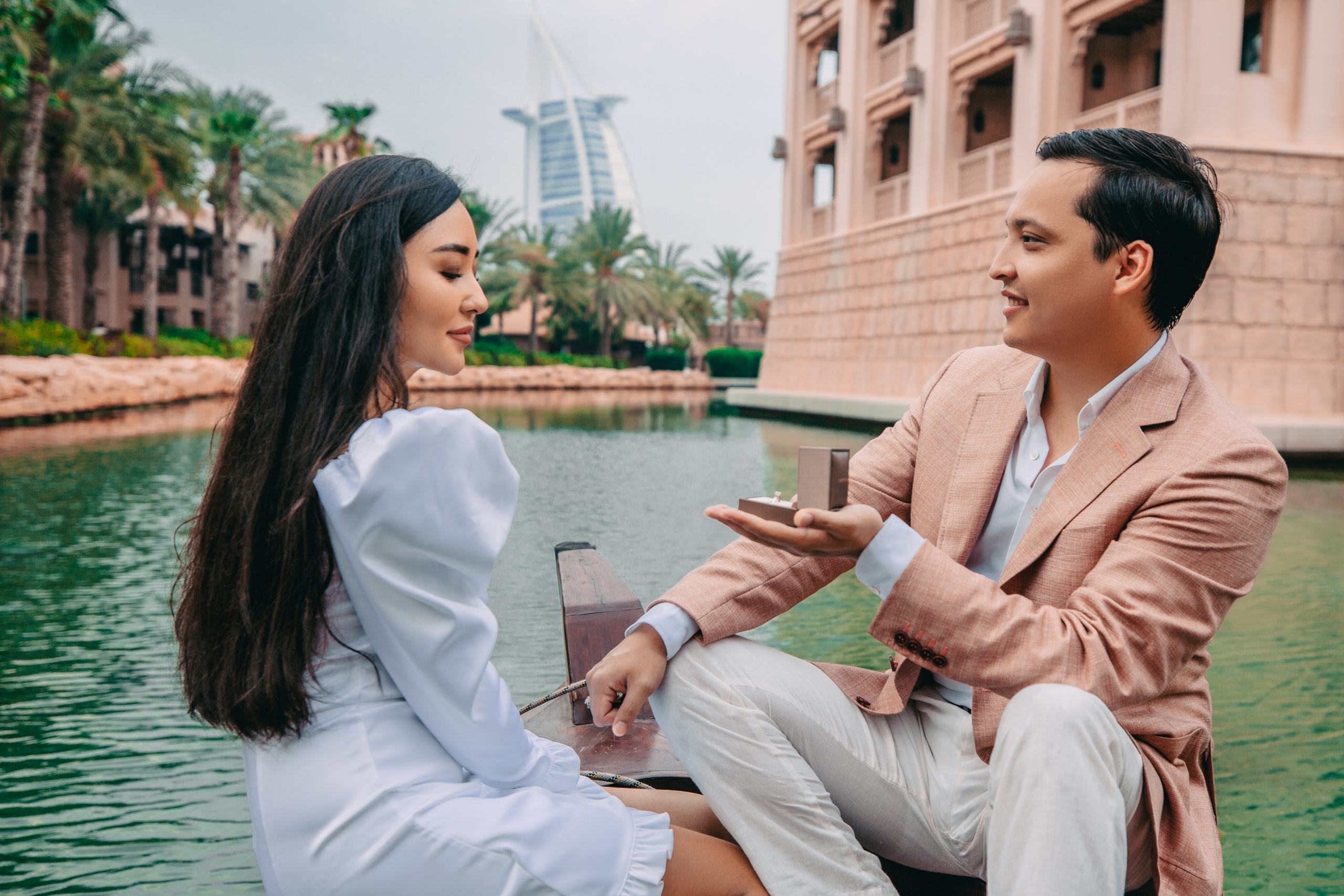 Love story for Almaz and Jania. Photographer in Dubai Dmitry Gromov