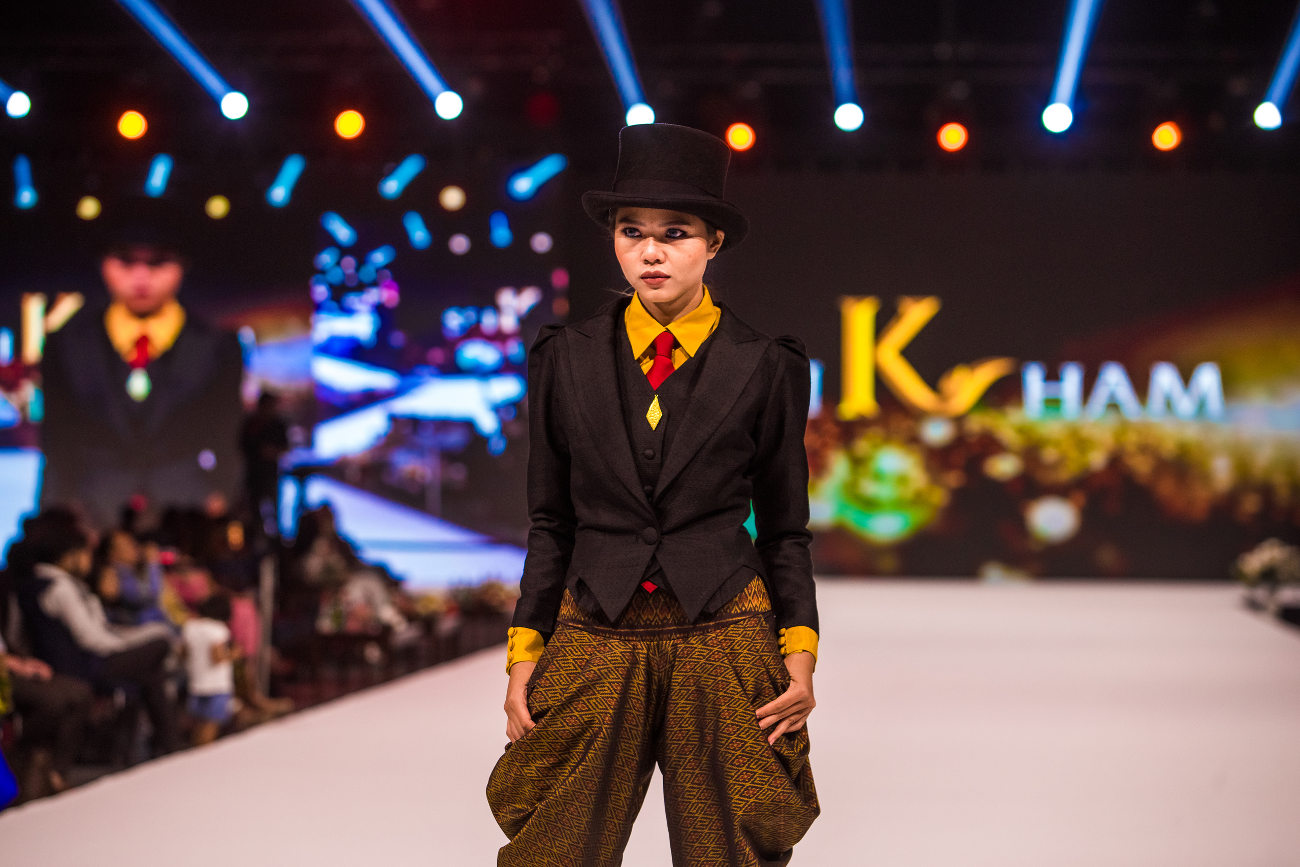 Fashion show. Photographer in Dubai Dmitry Gromov