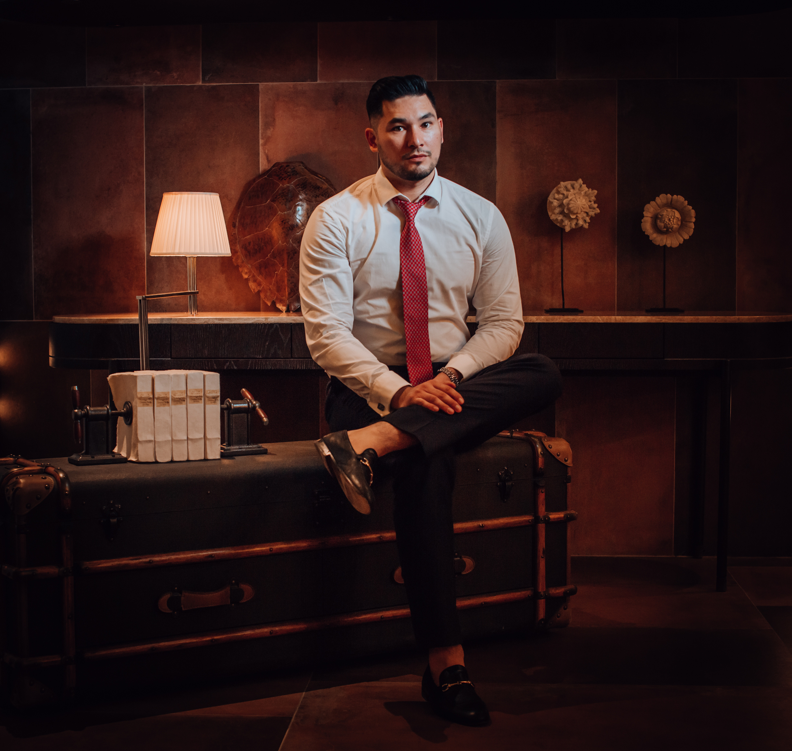 Photo session in dubai for a real estate agent. Photographer in Dubai Dmitry Gromov