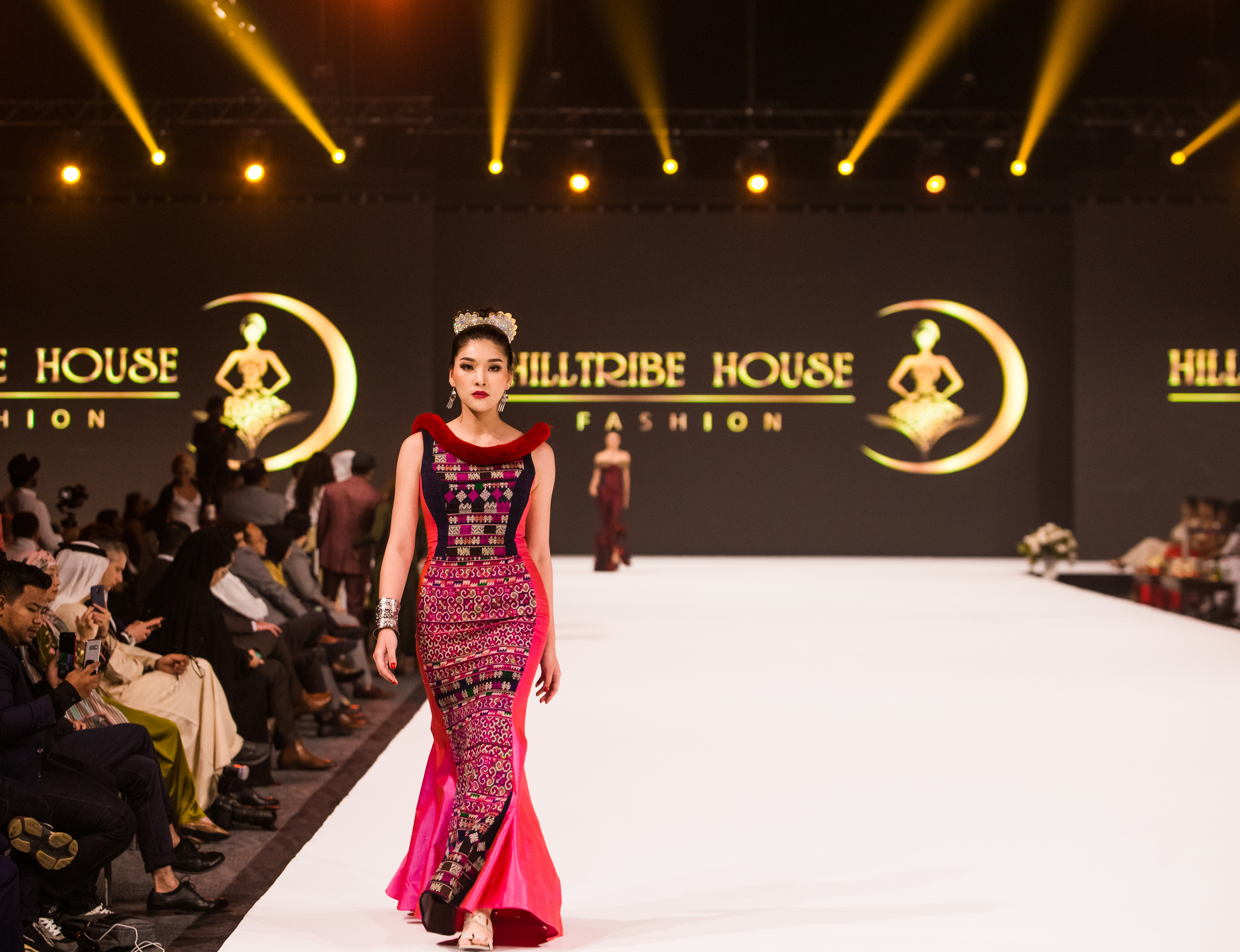 Fashion show. Photographer in Dubai Dmitry Gromov