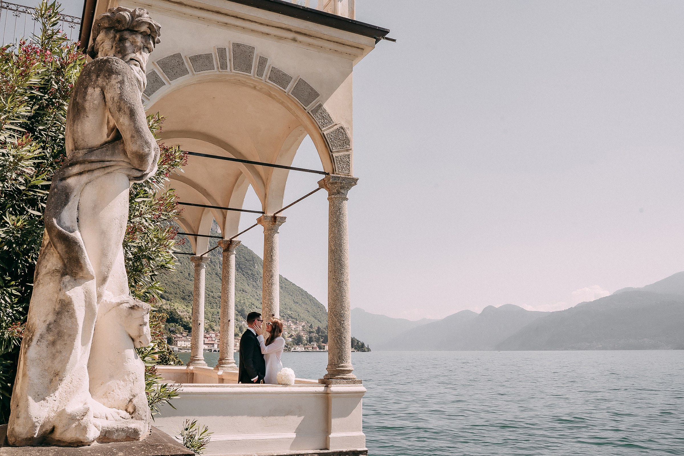 Varenna / Villa Monastero / COMO WEDDING. Wedding photographer Como Lake, Italy
