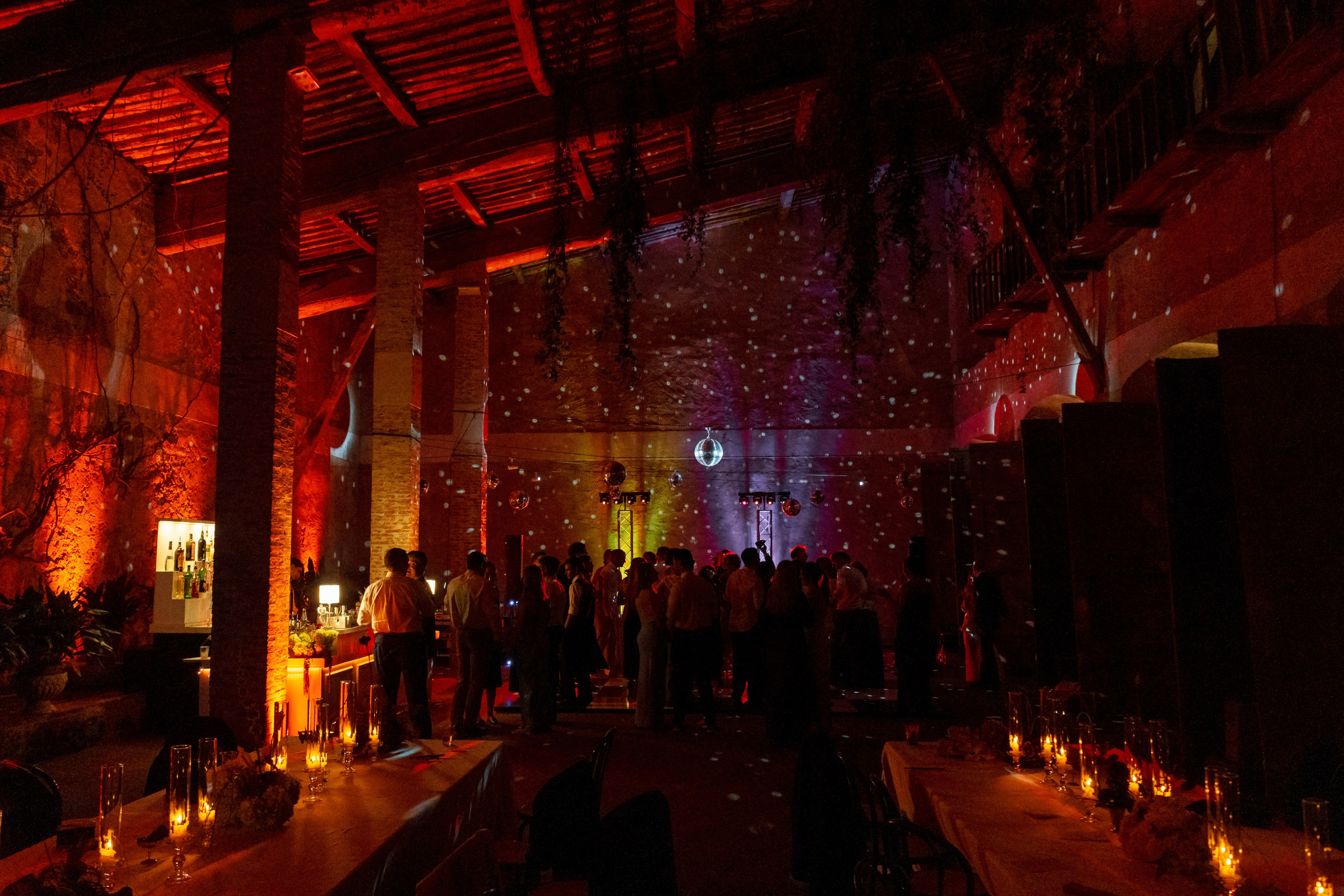 Alissa & Jakob · Villa Grabau, Tuscany. Raw Studio: Capturing Elegant weddings accross Europe