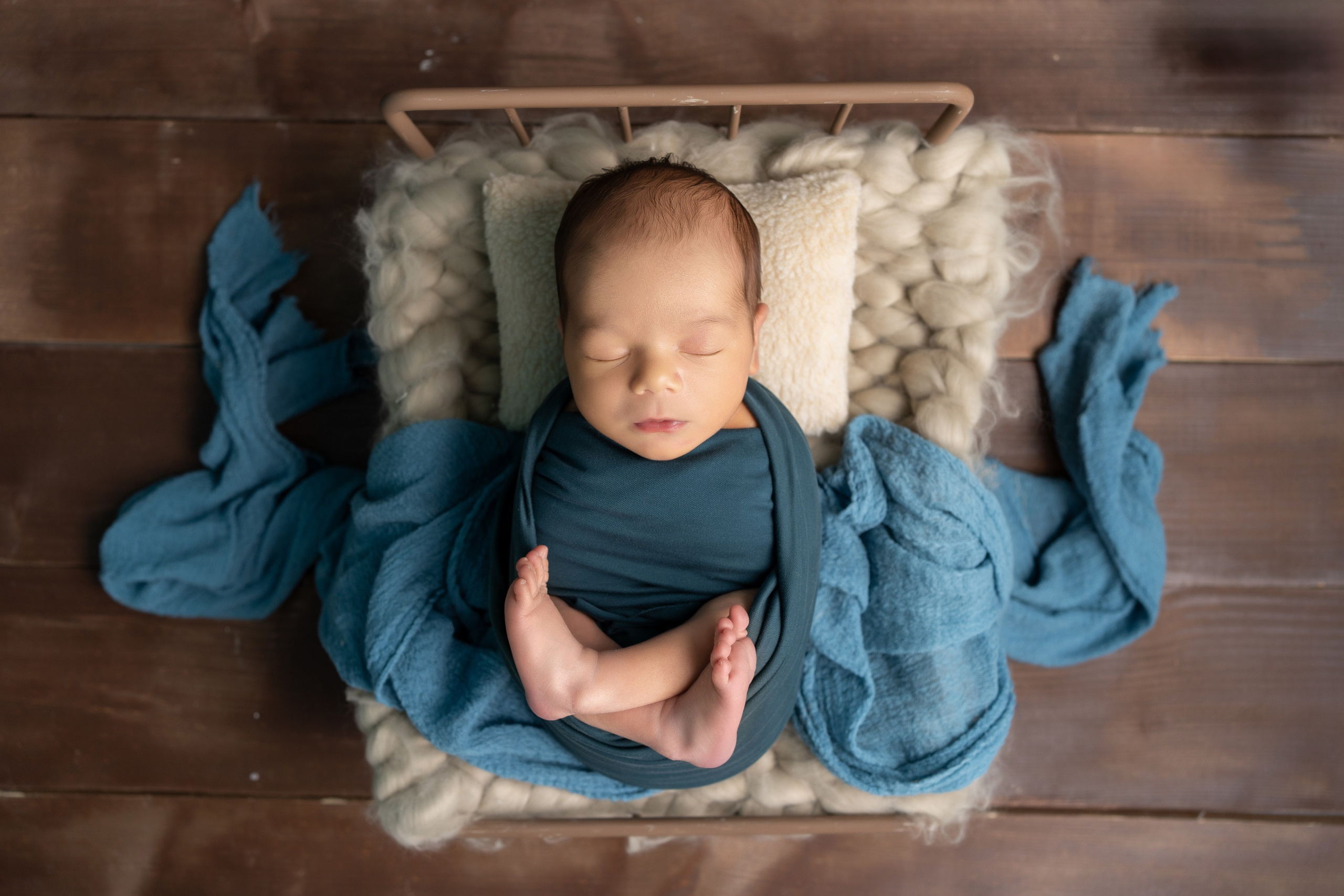 NEWBORN. BabyBumpbyCristinaH