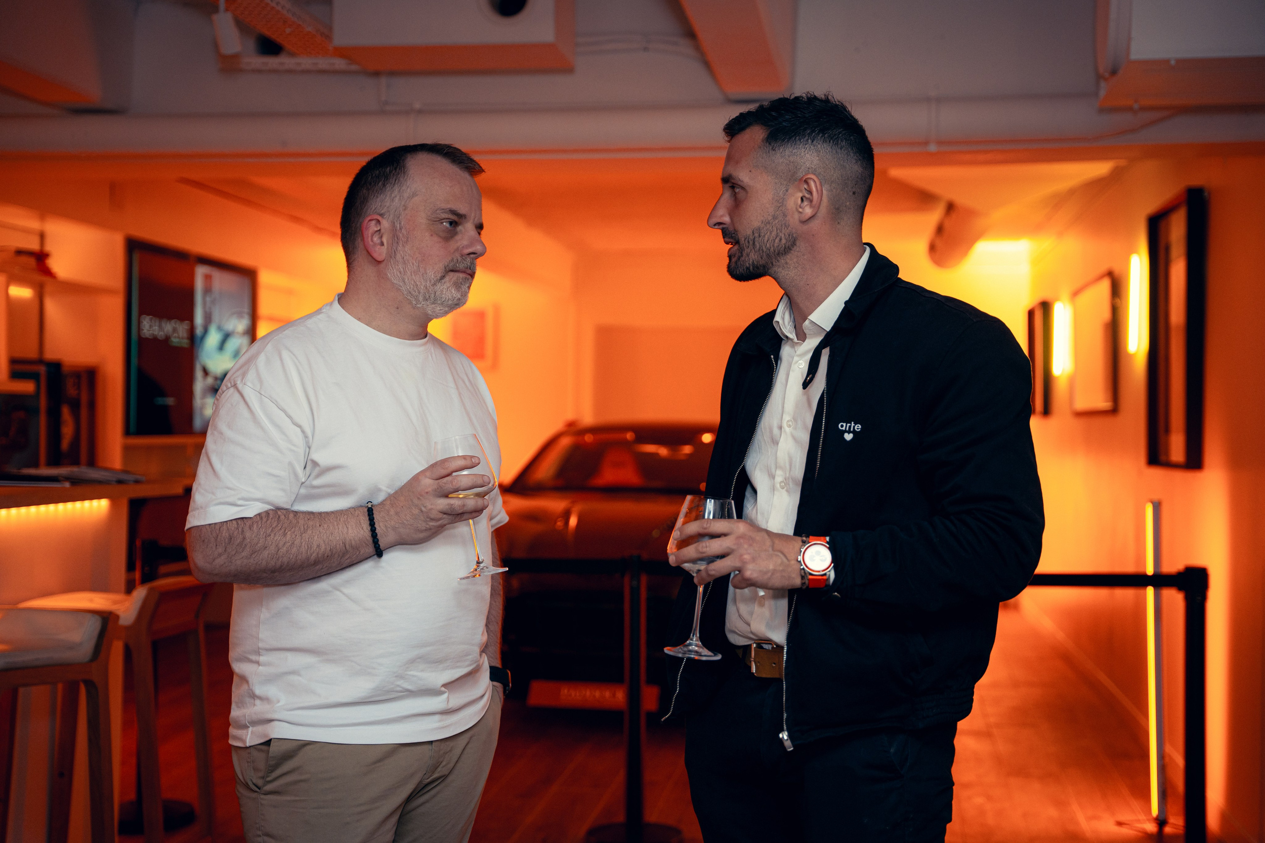 Soiree Padock33. Photographe de voitures à Paris — Vitalii Motruk