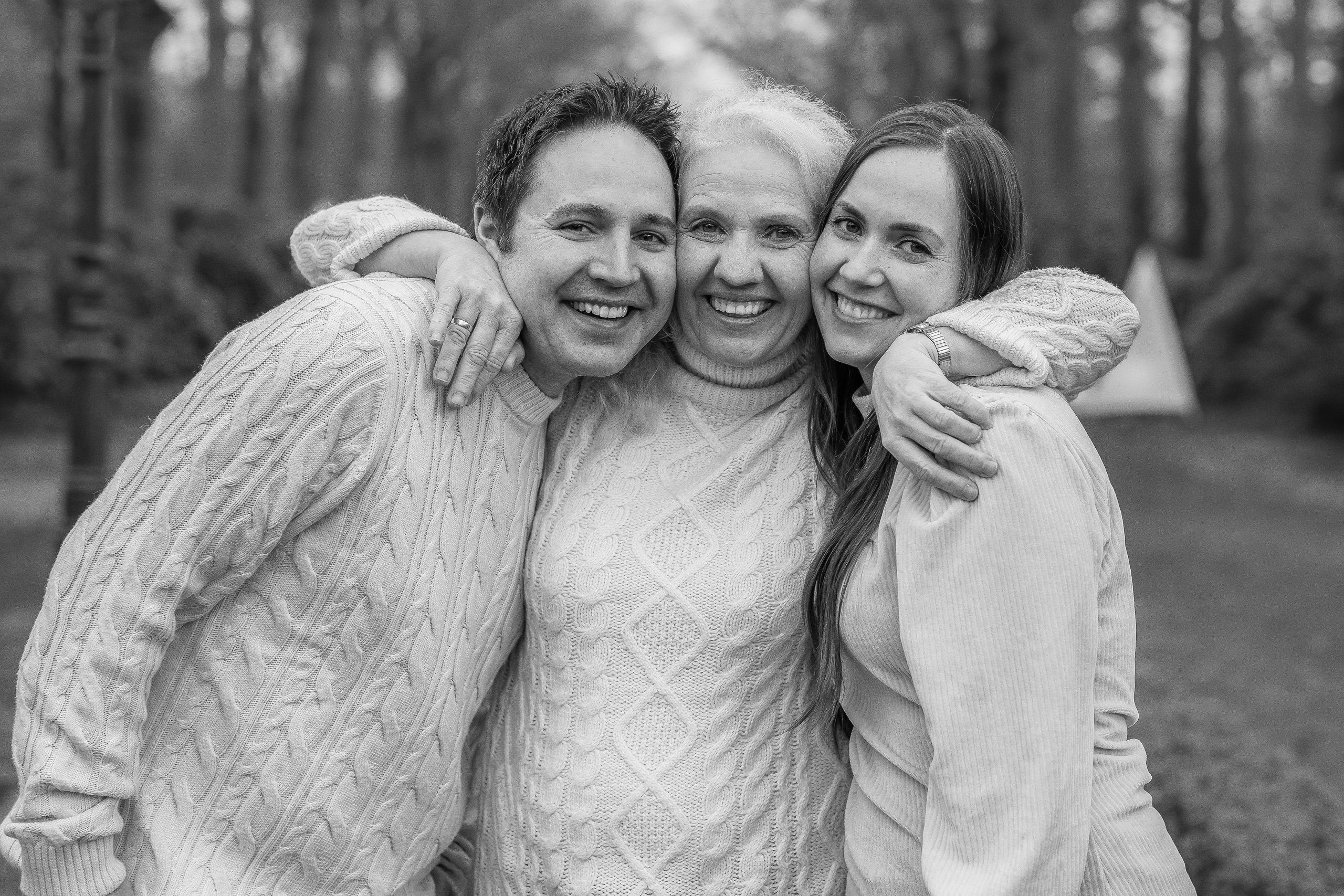 Familiefotoshoot buiten Oldebroek. Fotograaf Irina Hoek.
