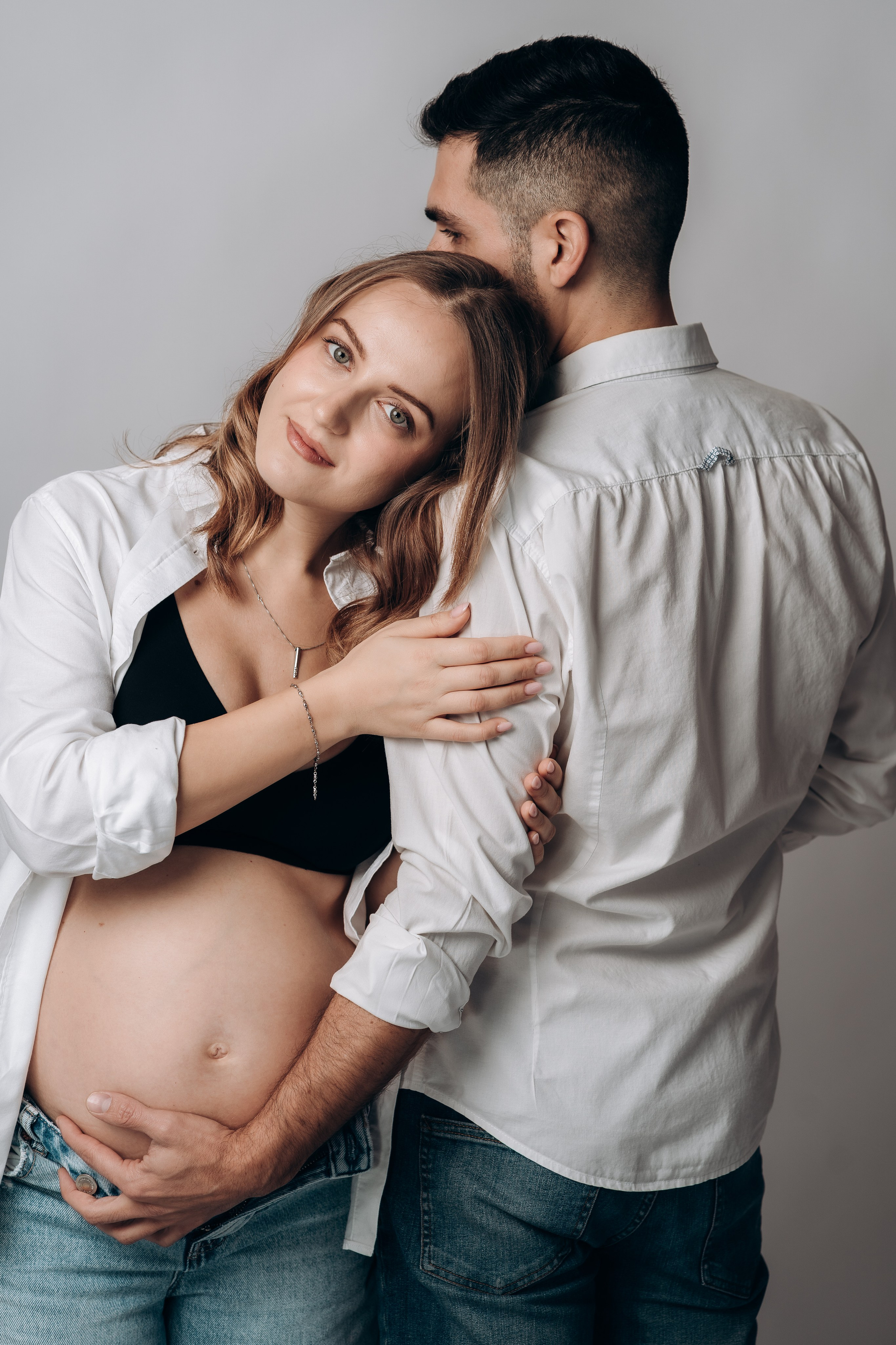 Fotografa Maternity a Pomezia e Roma – Ritratti Eleganti di Gravidanza. Simona Henkel | Fotografa Professionista Pomezia e Roma: Business & Portraits