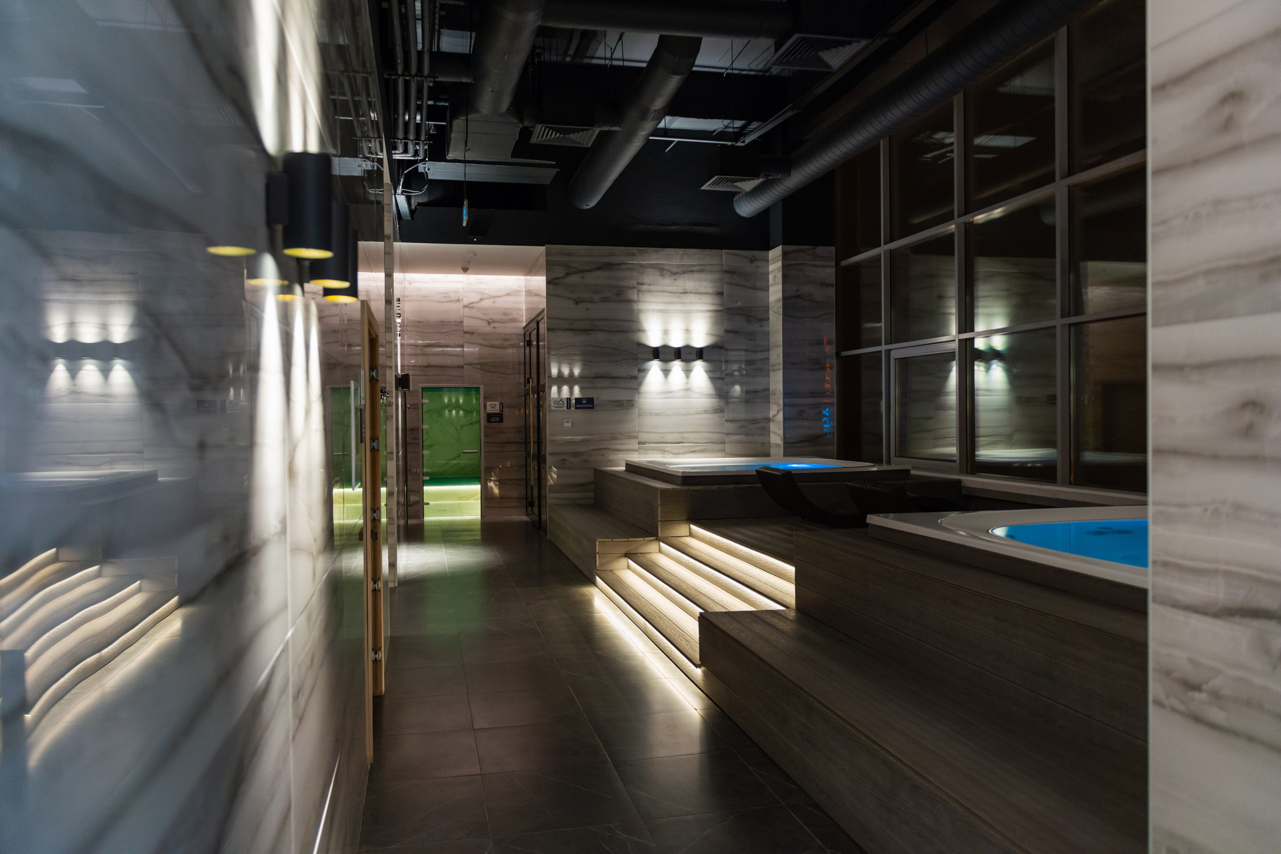 Фитнес-клуб DDX Fitness в ТЦ Июнь Мытищи. ФОТОГРАФ МЕКСИКА КИНТАНА-РОО