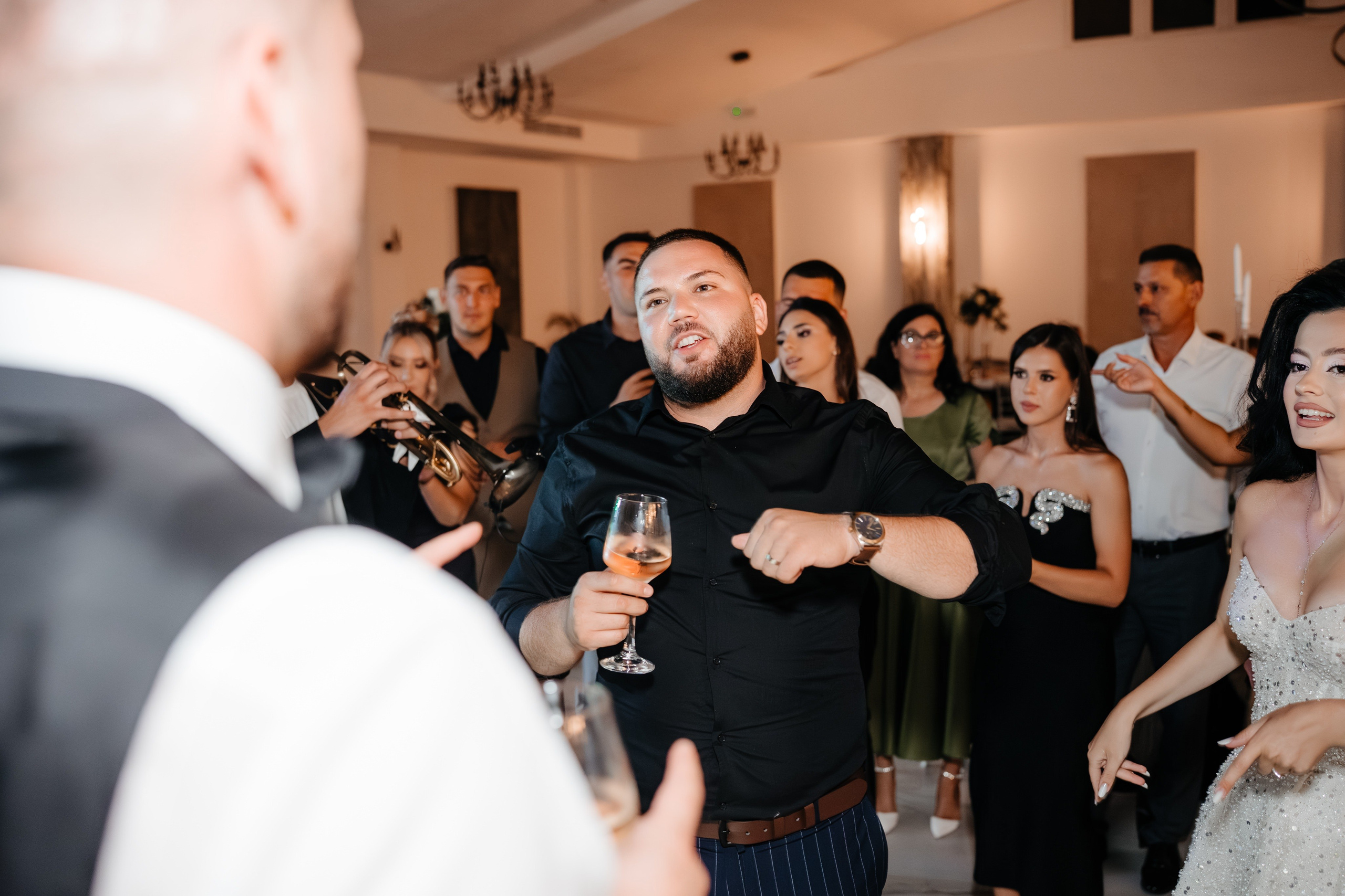 Catalina & Remus. Raw Studio. Fotograful tau de nunta!