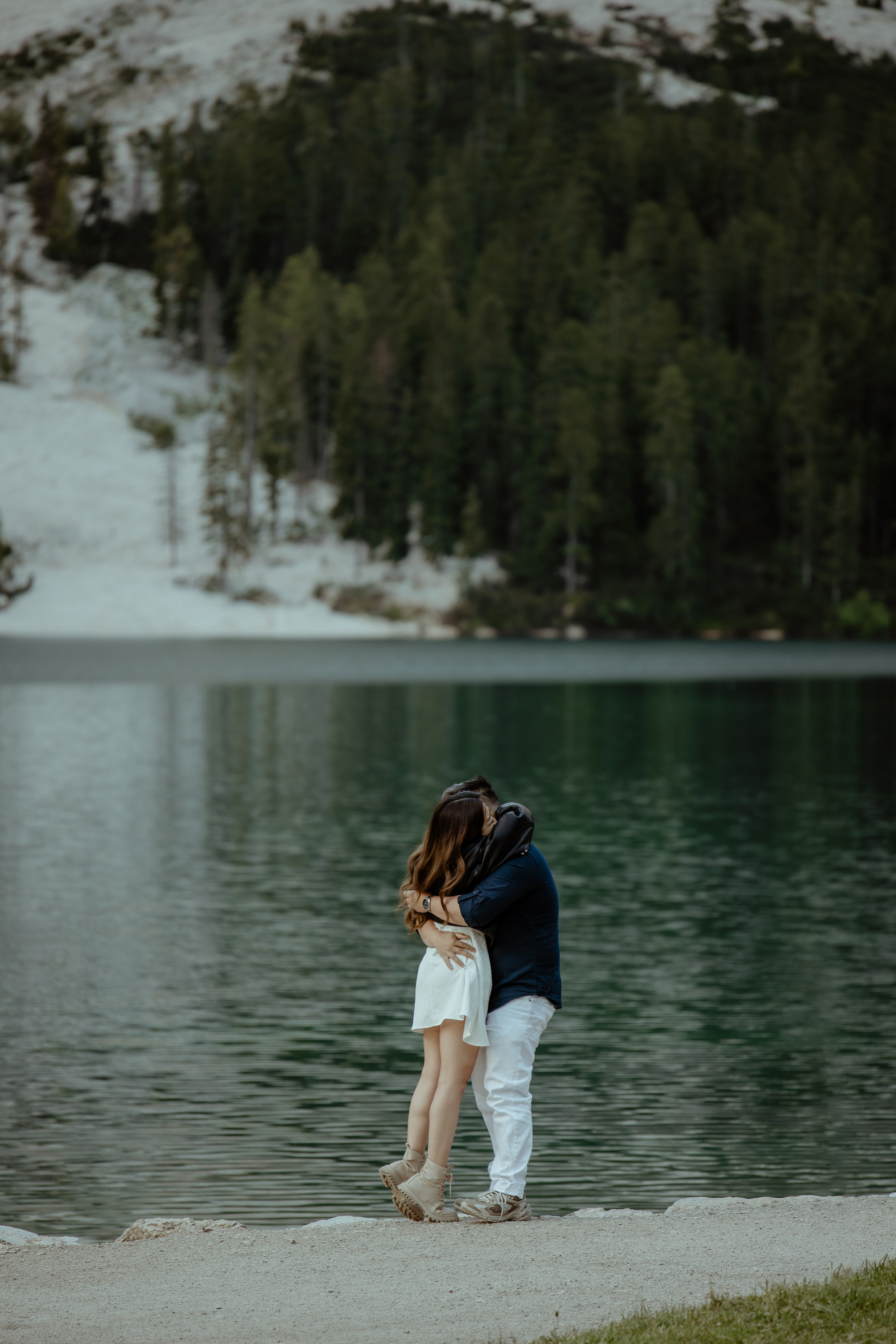 Sunrise proposal at Lago di Braies | Dreamy engagement in the Dolomites. Iceland elopement photographer & videographer