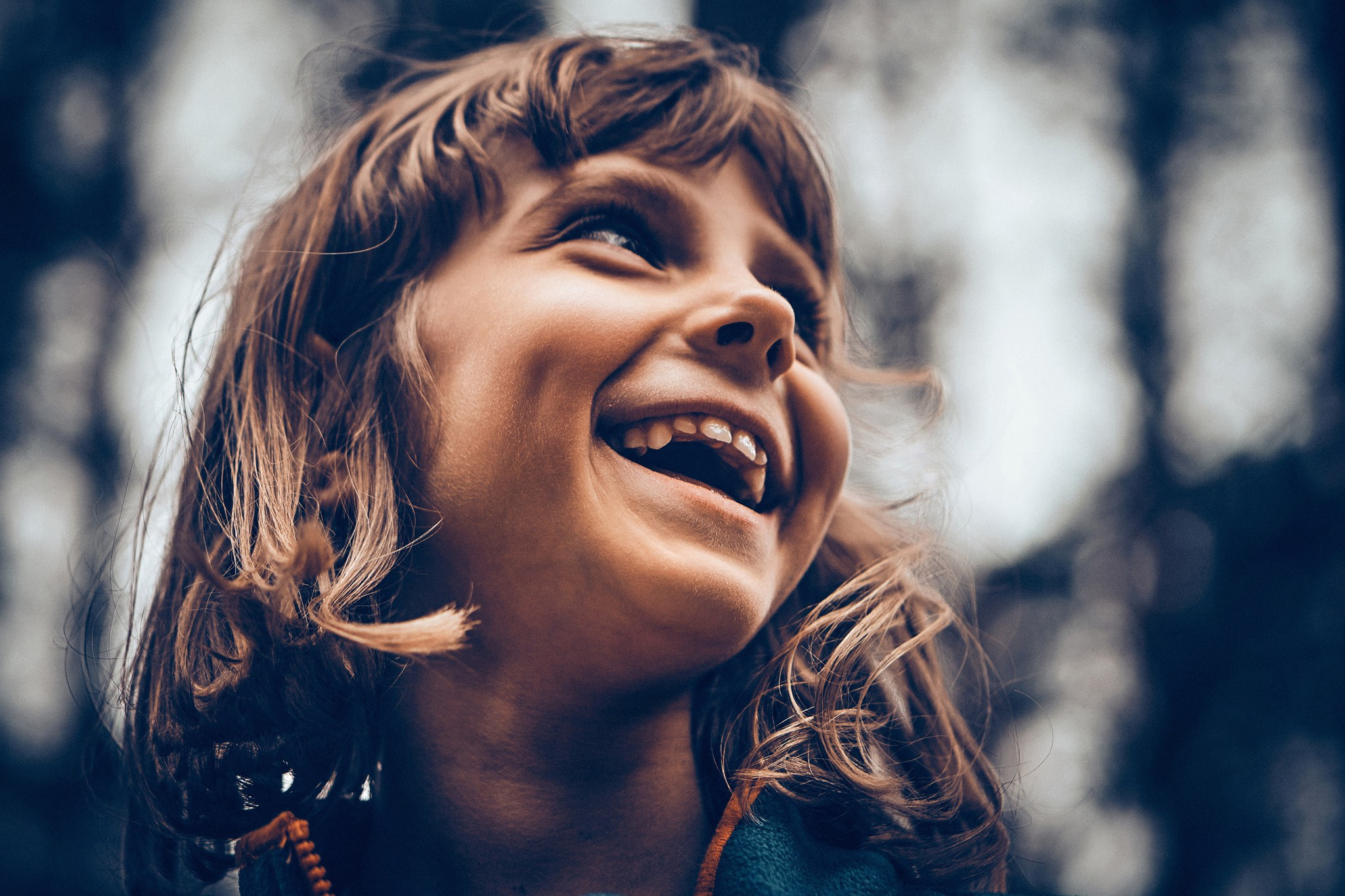 Portrety Ludzi, zrobione na Festiwalach Świadomościowych i Muzycznych: Dharma, ZIELONE KRĘGI, Wibracje, FRUŃ, Organic, Turkusowa Wyspa. Andriej Szypilow - Fotografia & Wideografia