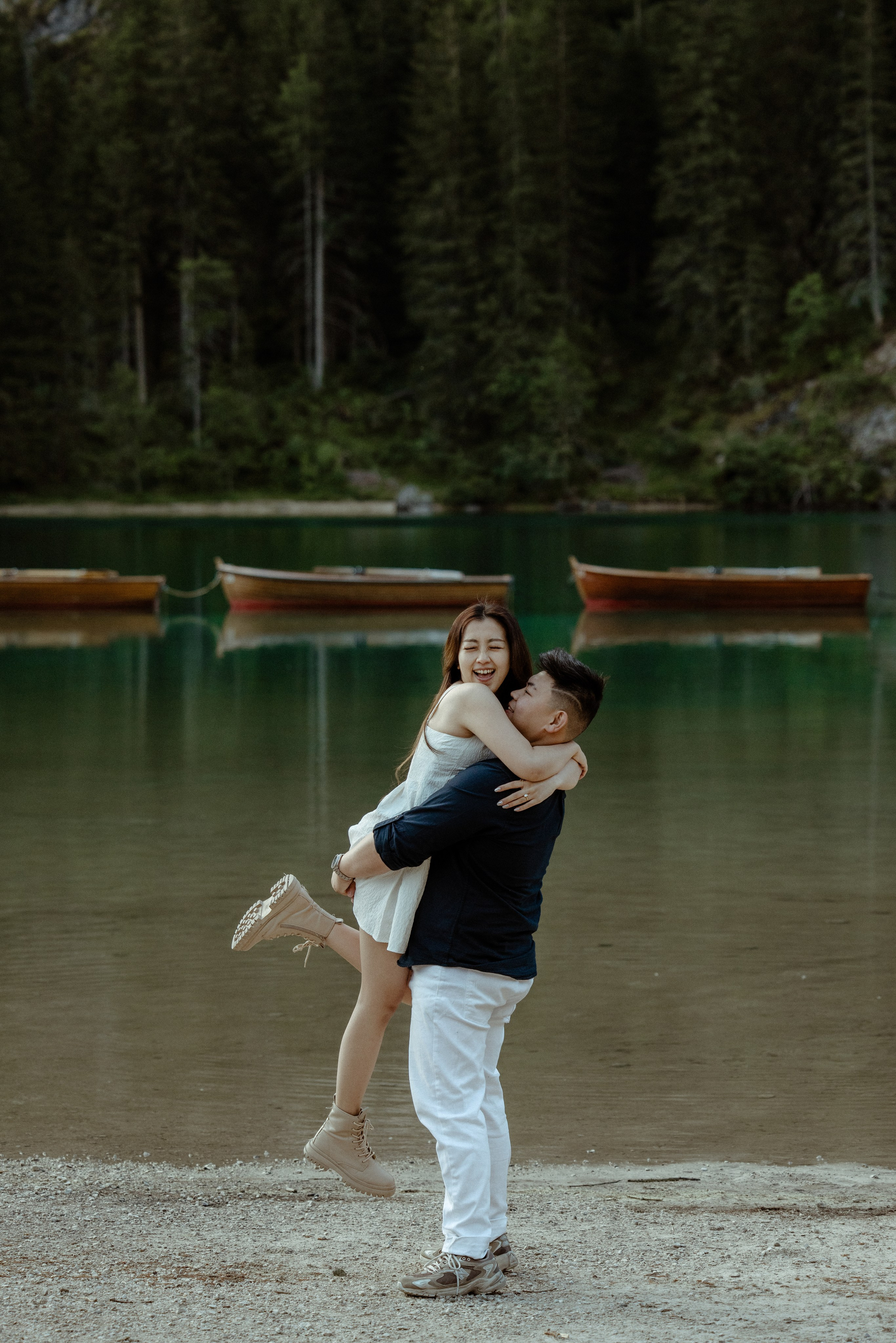 Sunrise proposal at Lago di Braies | Dreamy engagement in the Dolomites. Iceland elopement photographer & videographer