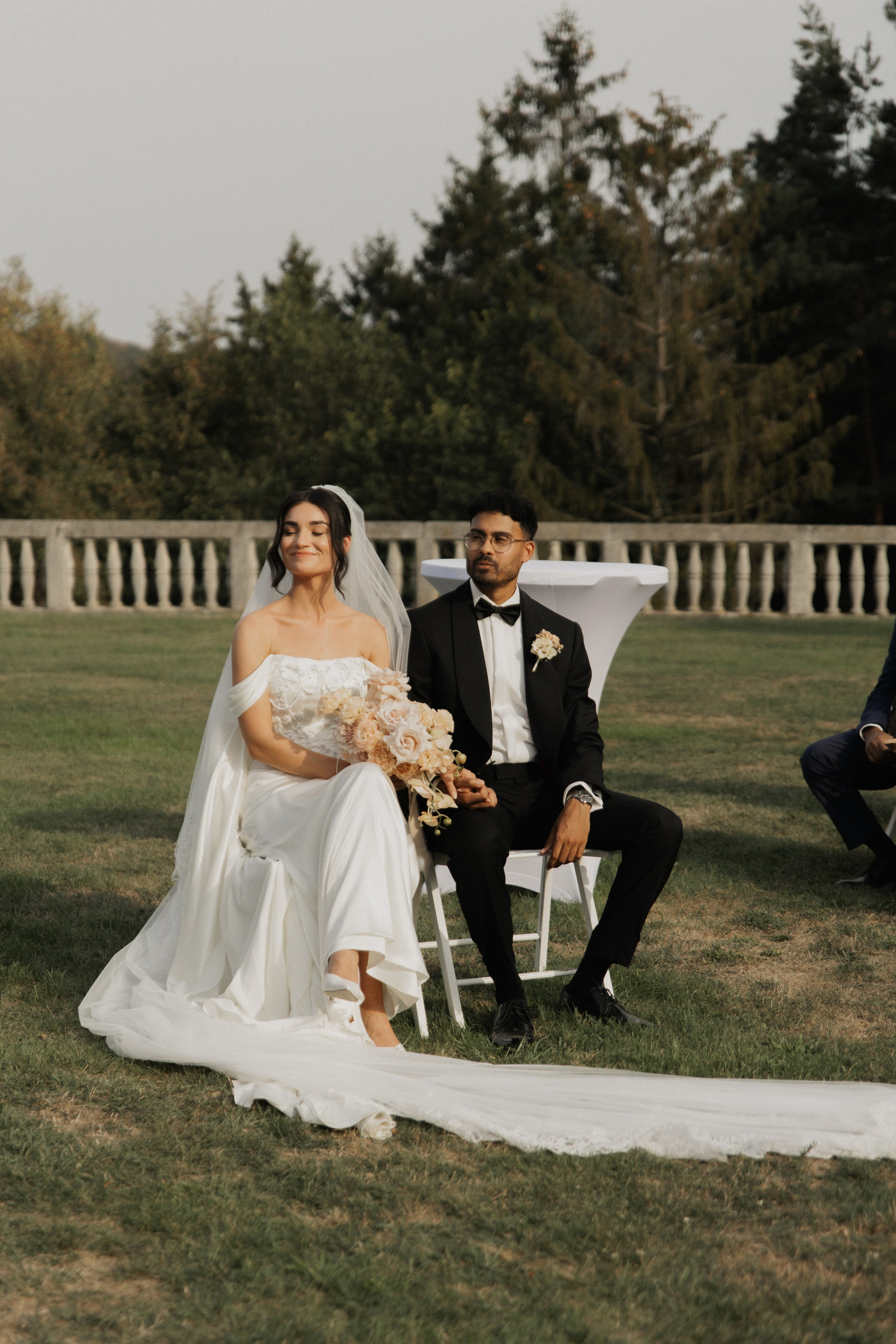 Elegant Castle Wedding in Austria | Alwin & Ruth’s Fairytale Celebration. Wedding photographer and videographer based in Timisoara, Romania