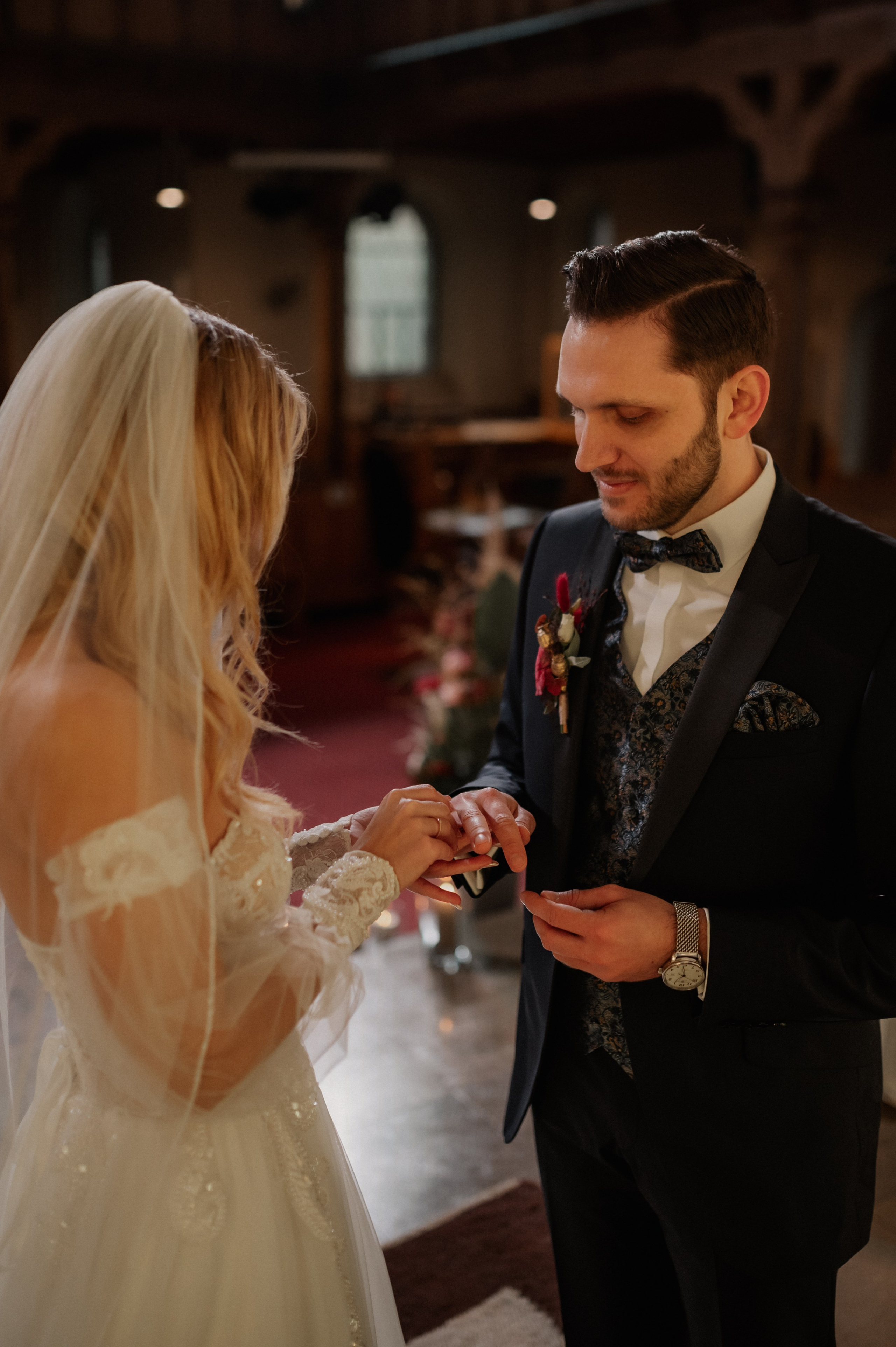 WINTER WEDDING IN NEUENDETTELSAU. Fotografin Ansbach - Paare | Hochzeit | After Wedding