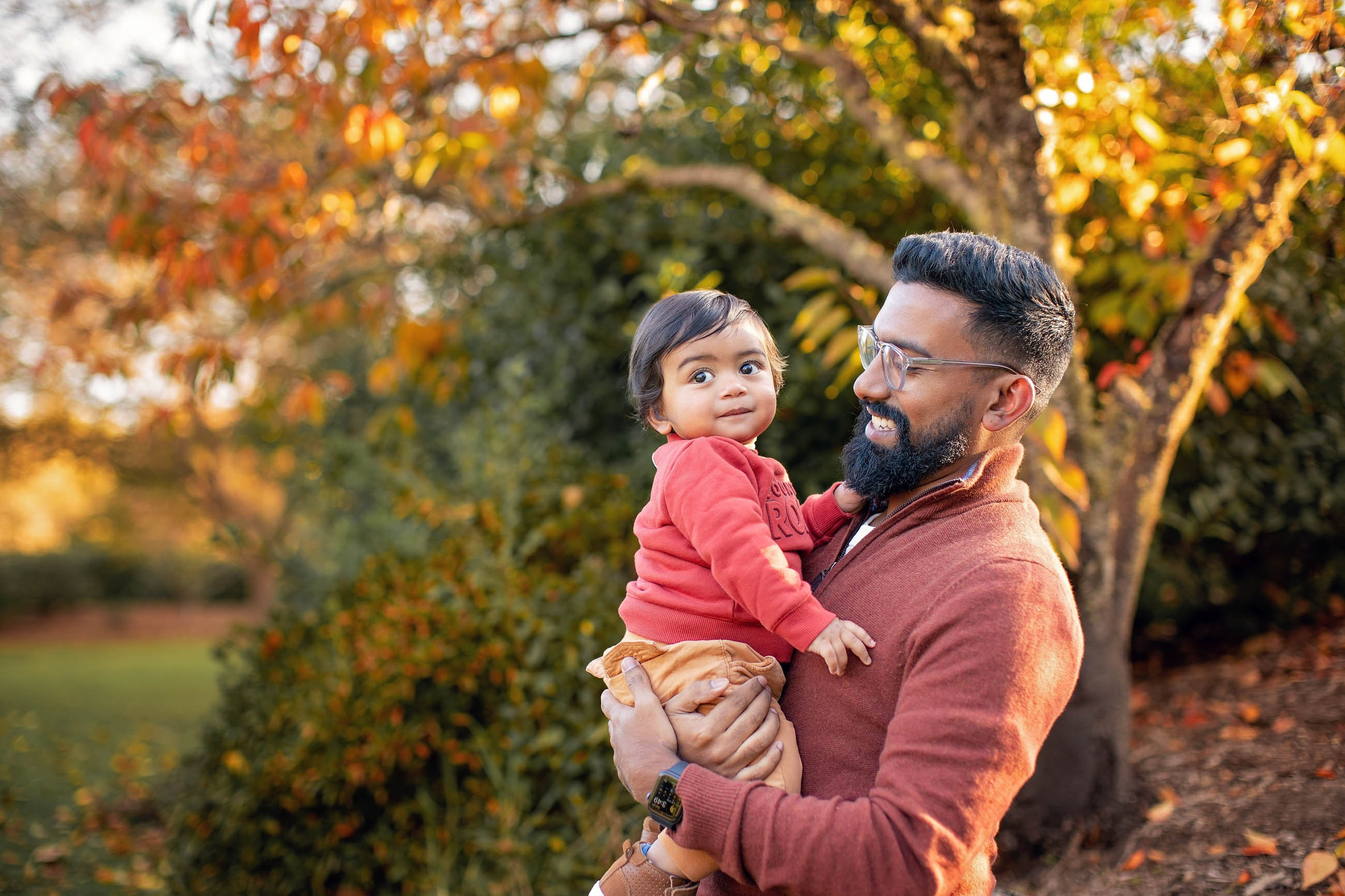 Autumn Family and Pregnancy Photoshoot in Sydney