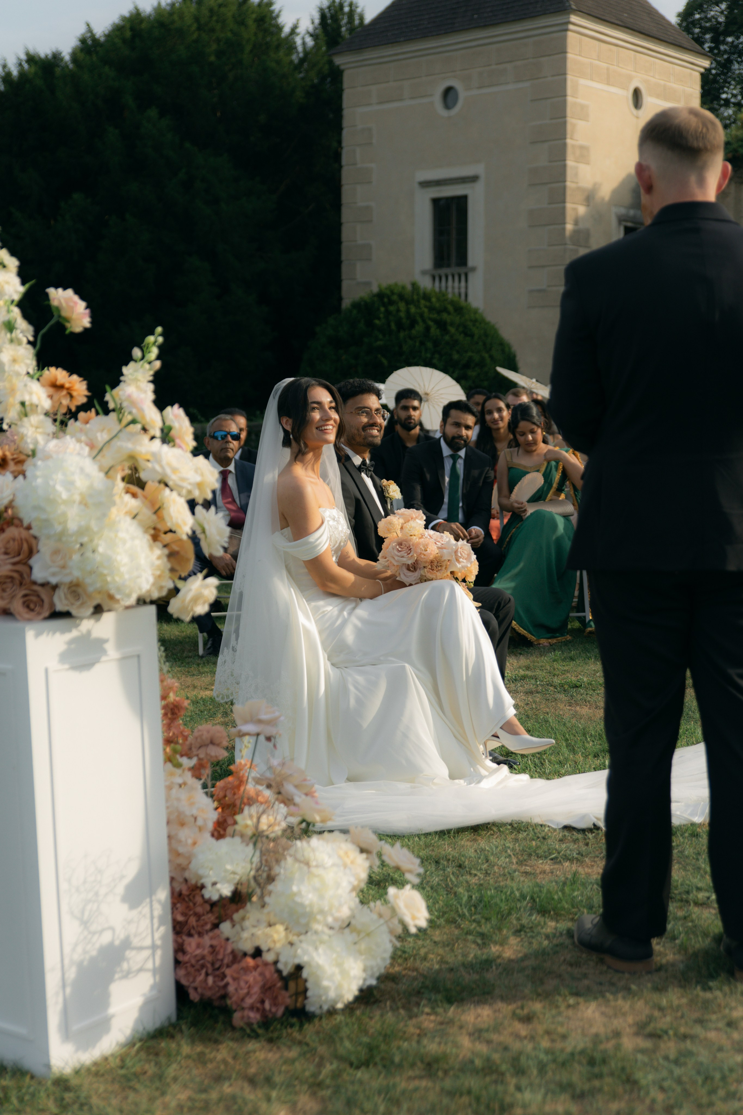 Elegant Castle Wedding in Austria | Alwin & Ruth’s Fairytale Celebration. Wedding photographer and videographer based in Timisoara, Romania
