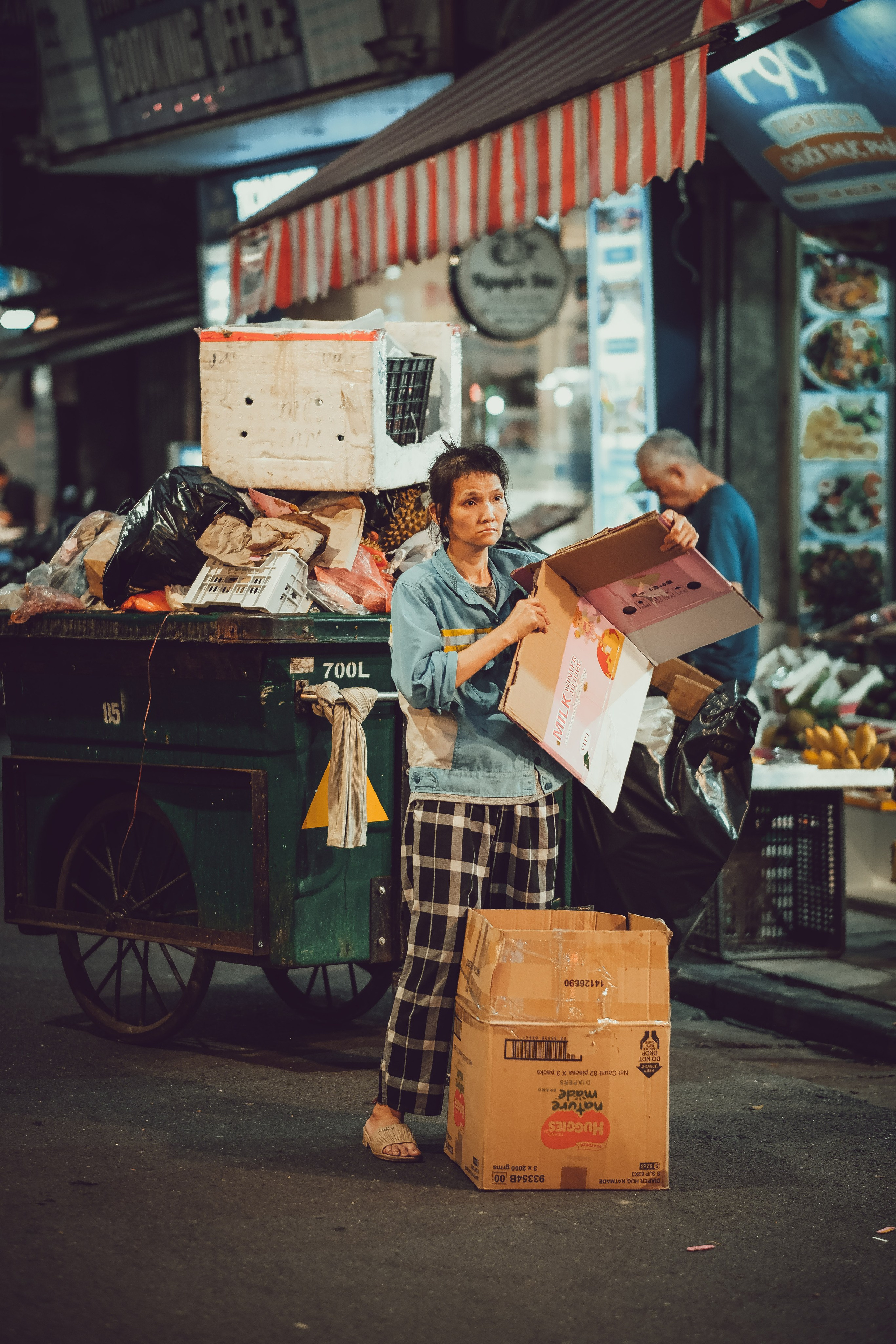 Candid Street Photography in Hanoi at night