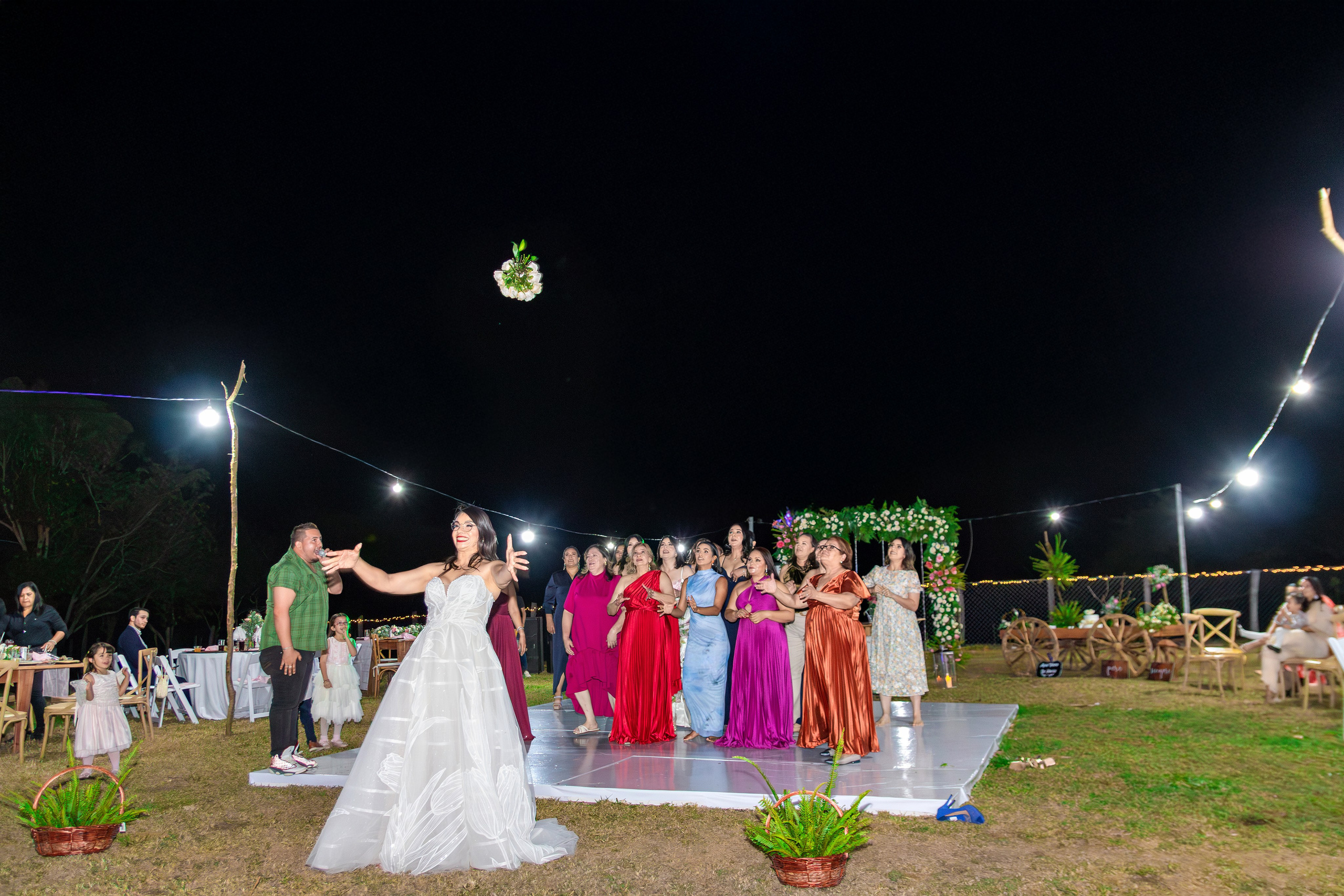 La mejor fotografía de Bodas y XV años en Olancho. Estudio Fotográfico Jafet