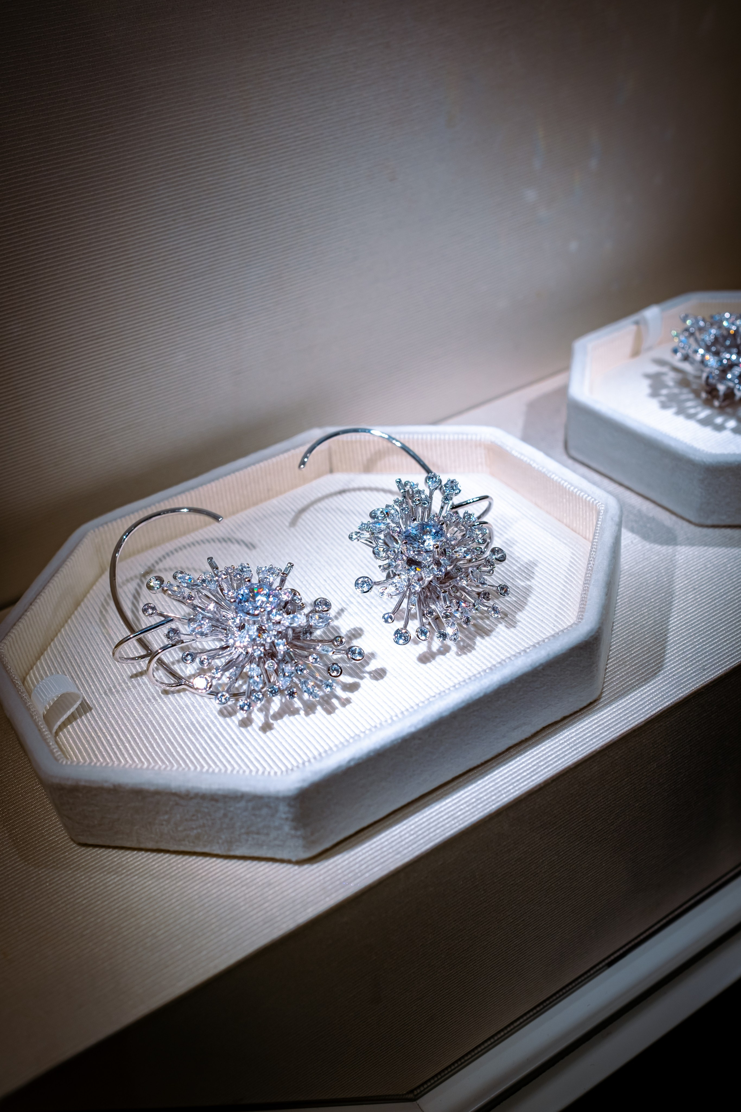 SWAROVSKI. Photographer in Seoul Dobrokvashina Natalya