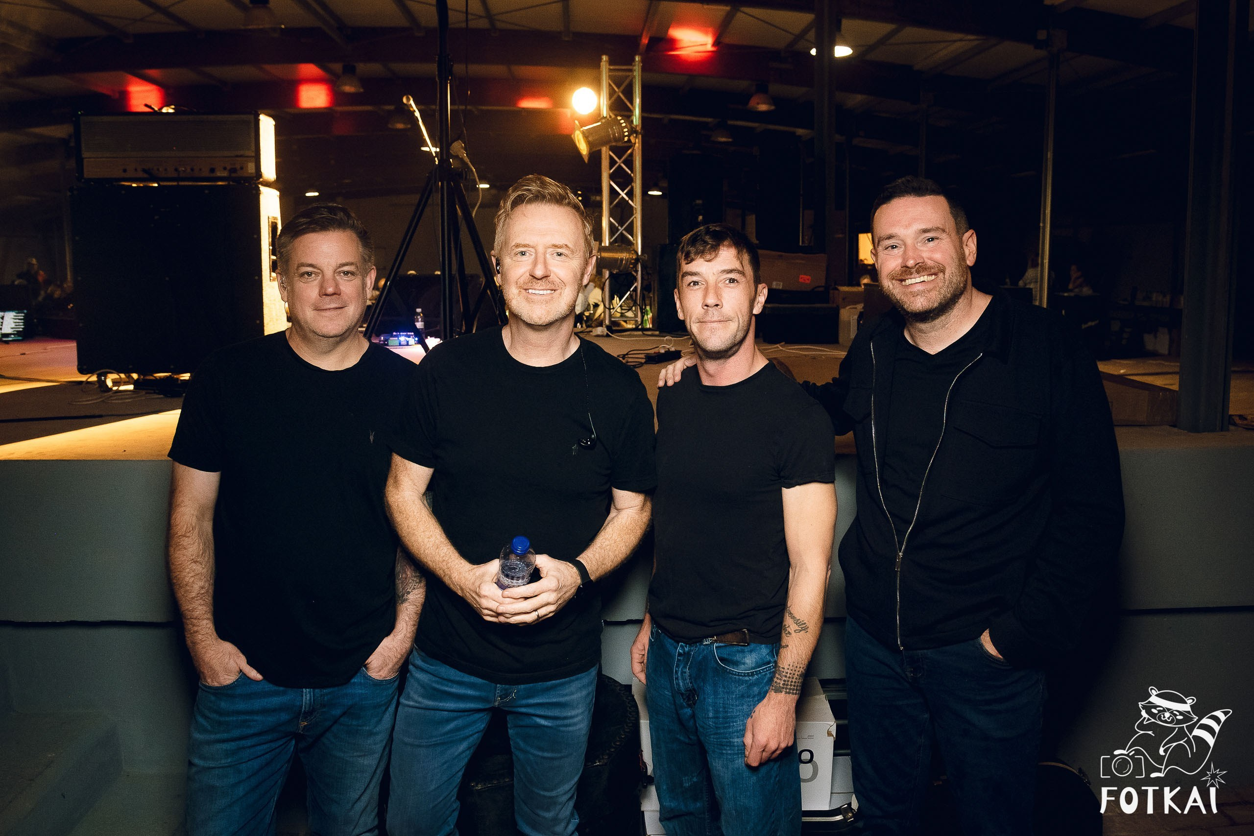 Greg Bannis y Bryan Adams UK conquistan San Fulgencio con una noche de rock, soul y energía imparable | FOTKAI