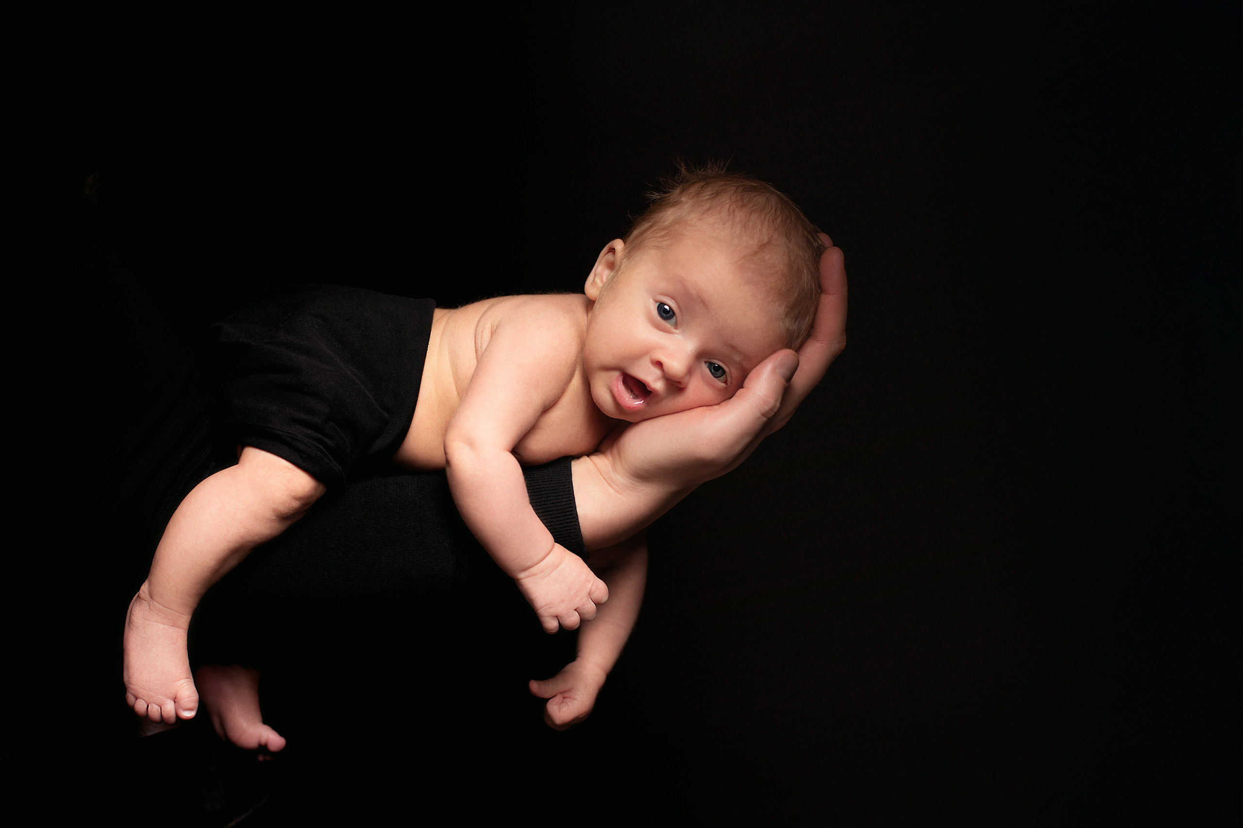 Odotus ja newborn kuvaus. Ekaterina Mansur, muotokuvafotografi Suomessa (Helsingissä ja Uudellam