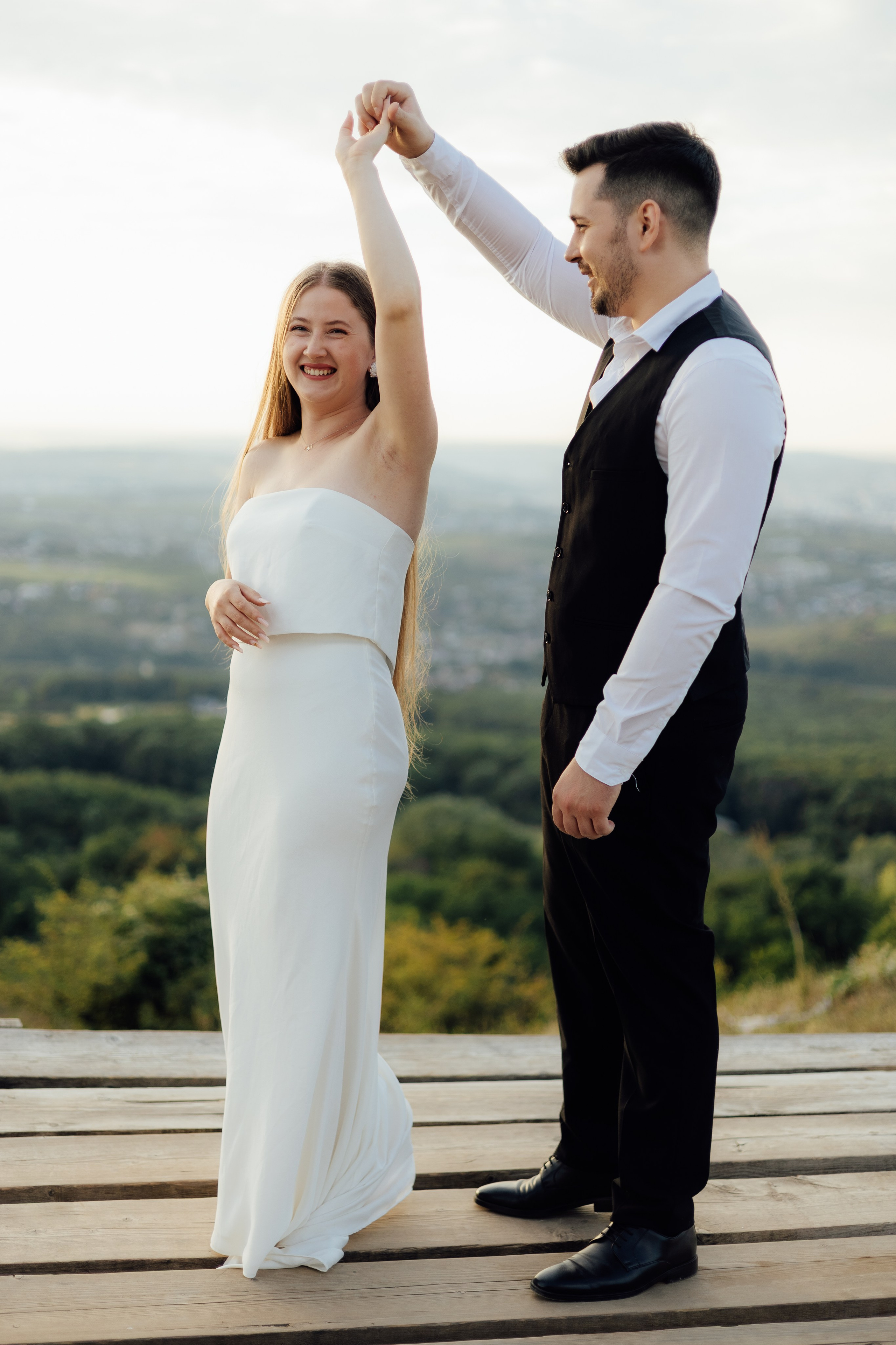 Andreea and Ionut Save the date. Sara Luca Wedding Photographer in Italy and Europe