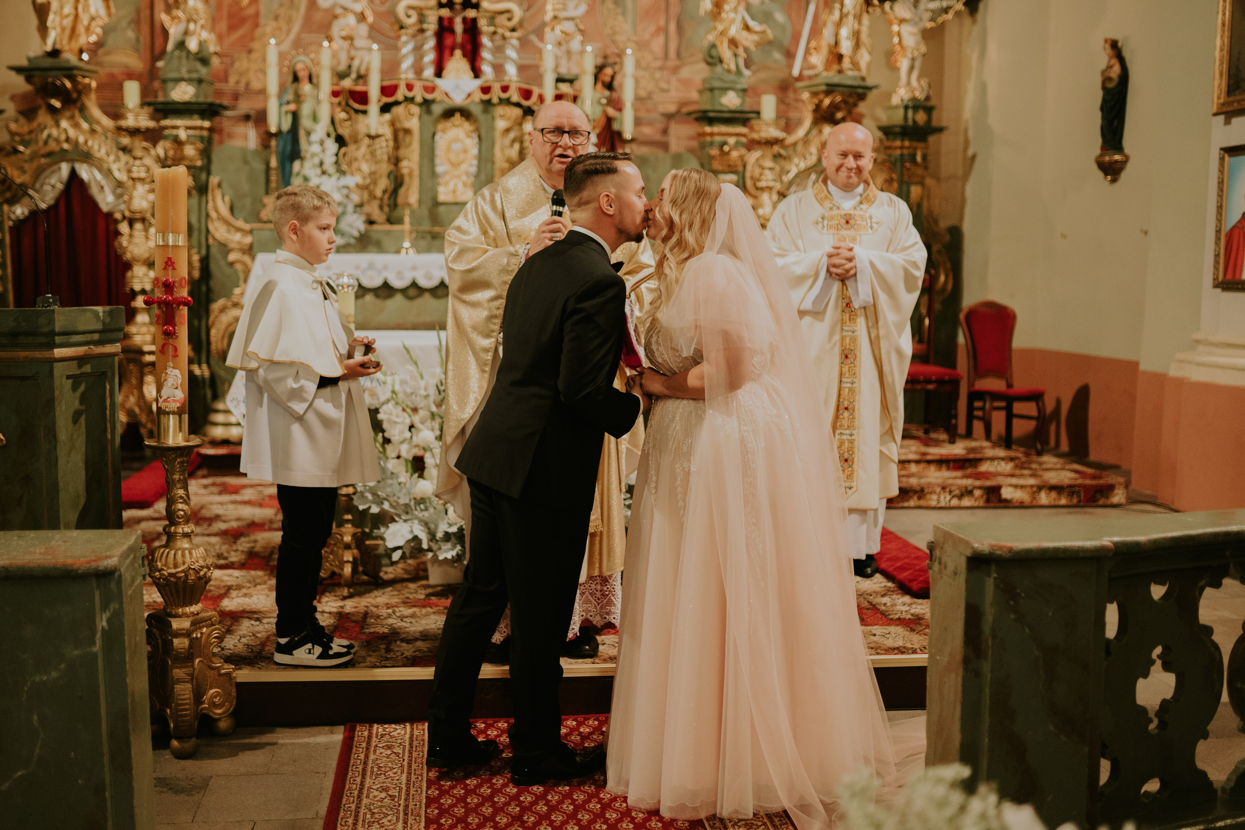 Trzy Drzewa: wspaniała uroczystość Wiktorii i Kamila. Karkowskafoto - fotografia miłości