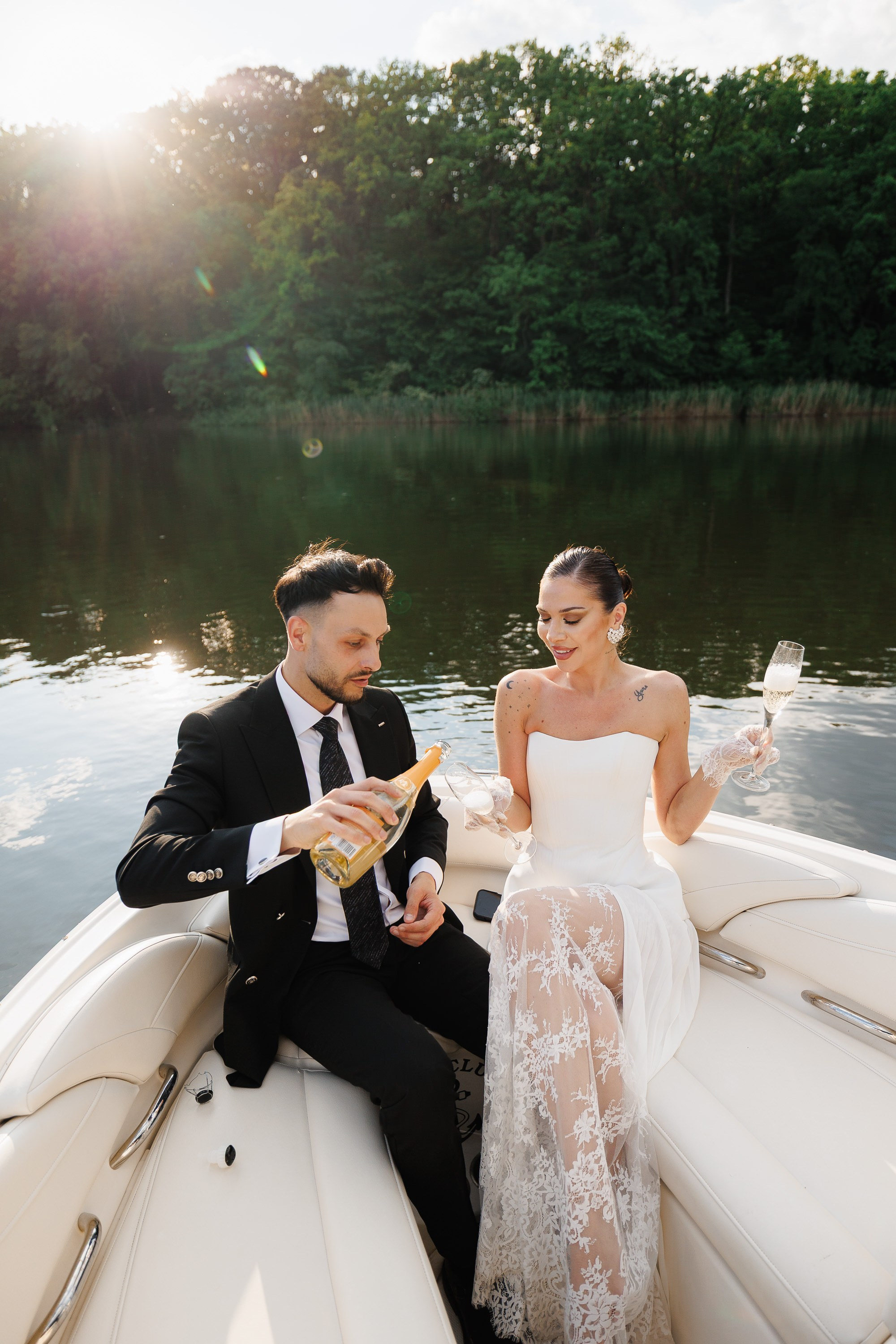 Fotograf nunta Bucuresti – Heaven by the Lake, Snagov | Fotografii elegante, editate natural. Fotograf nunta Bucuresti - Manu Ivanciu