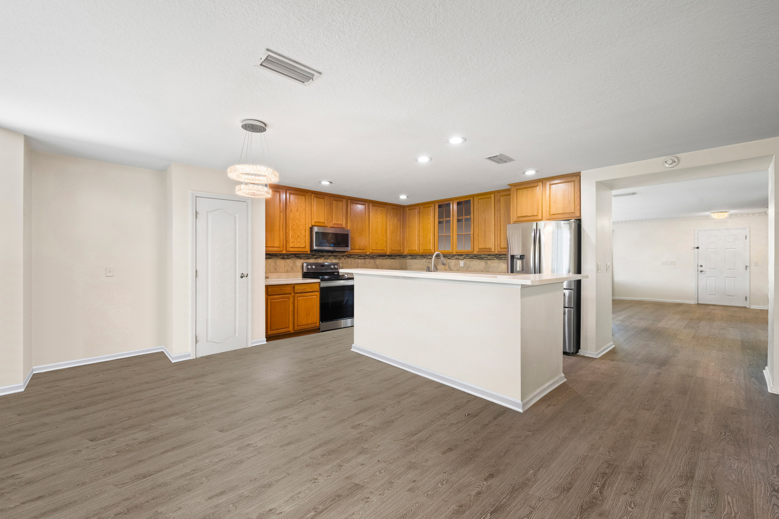 Decluttering // Jaxrealtyvisuals.com