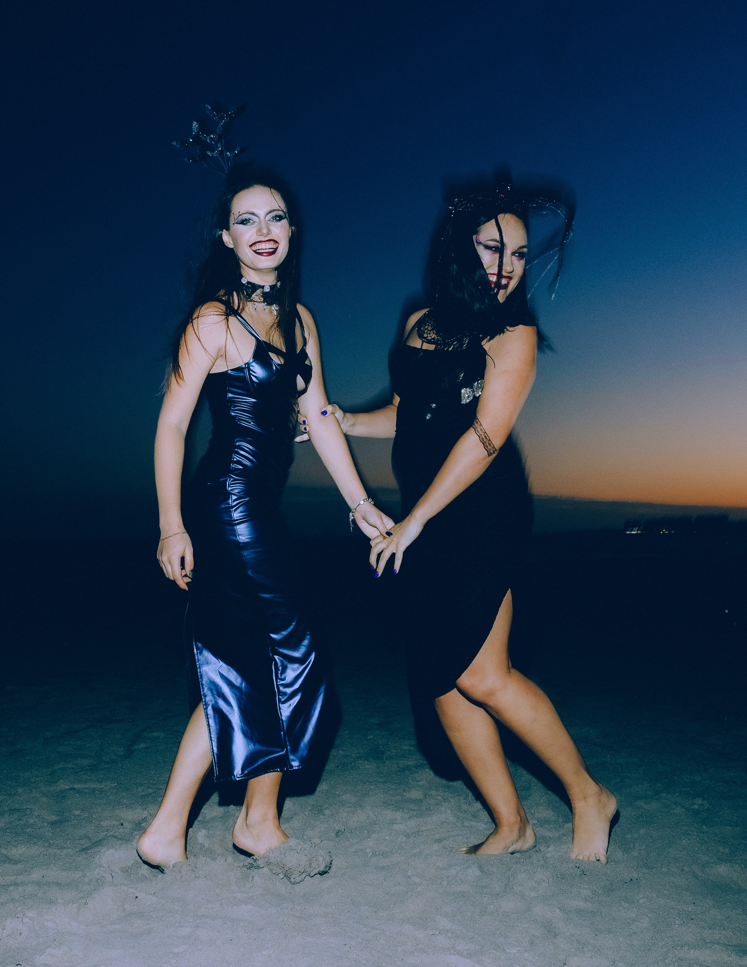 Мистическая Halloween-фотосессия на пляже: фотограф Аликанте и Торревьеха для креативных съемок — Андрей Луковников