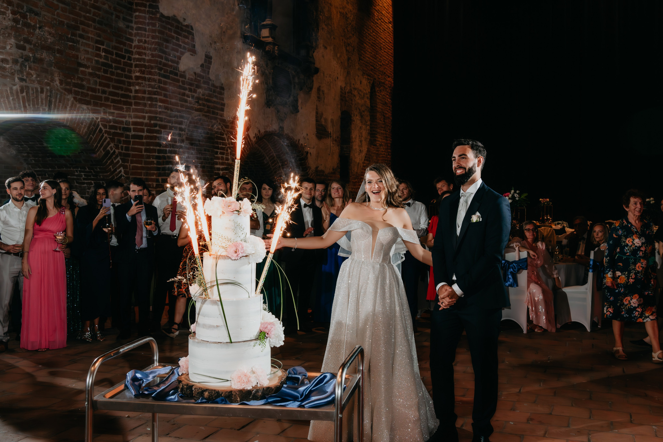 Fotograf ślubny Gdańsk - naturalny reportaż ślubny, sesja narzeczeńska, sesja ślubna, zaręczyny. Zdjęcia pełne dobrych emocji. Fotograf ślubny & lifestyle Gdańsk, Karolina Baczewska