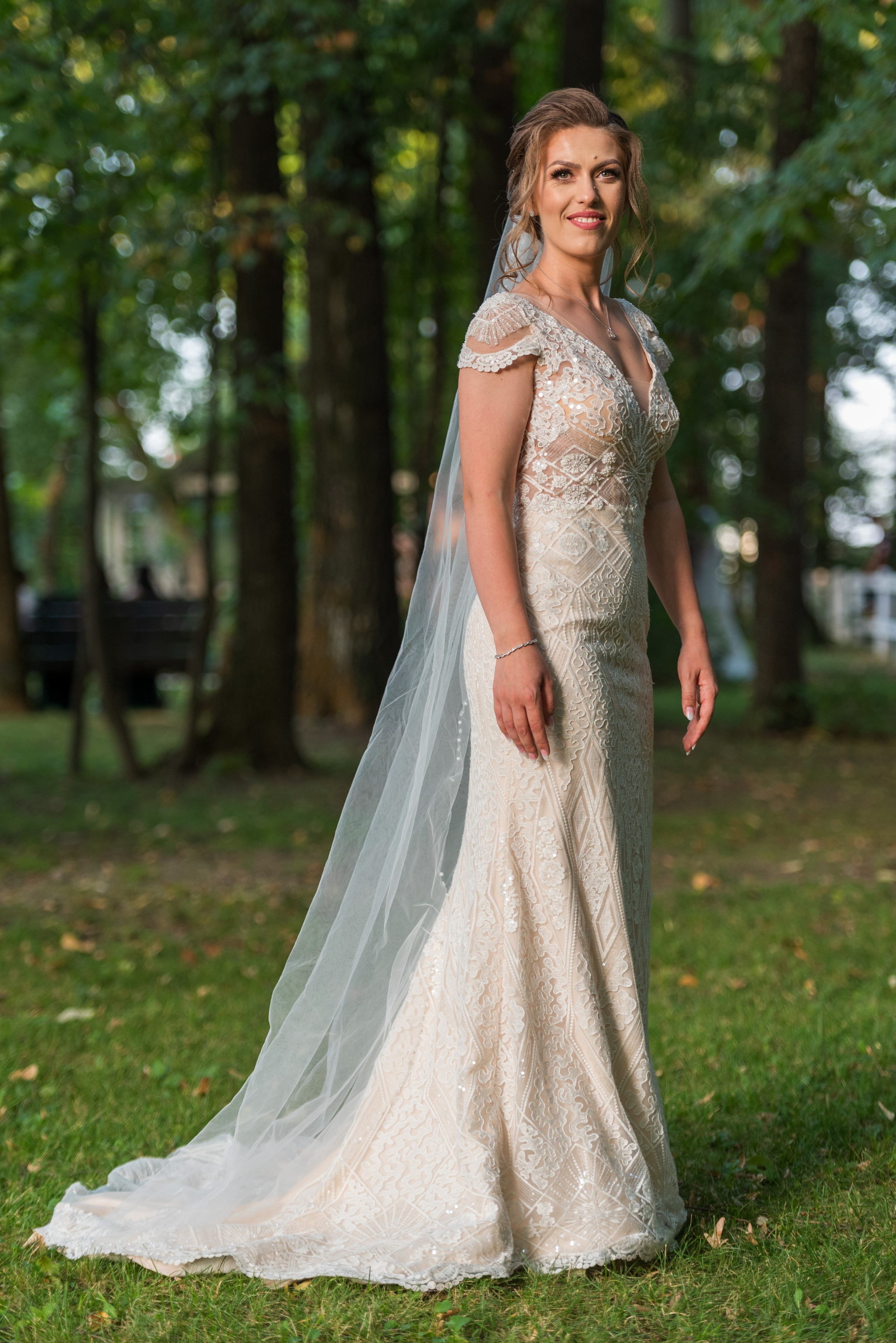 Locație de nuntă, fotograf nuntă, fotograf eveniment, fotograf ceremonie, fotograf petrecere, fotograf mireasă, fotograf mire, decor nunta, fotograf atmosferă, fotograf romantic, fotograf lux, fotograf elegant, fotografii unice, fotografii memorabile, fotograf România, fotograf nunta Ciresul Salbatic