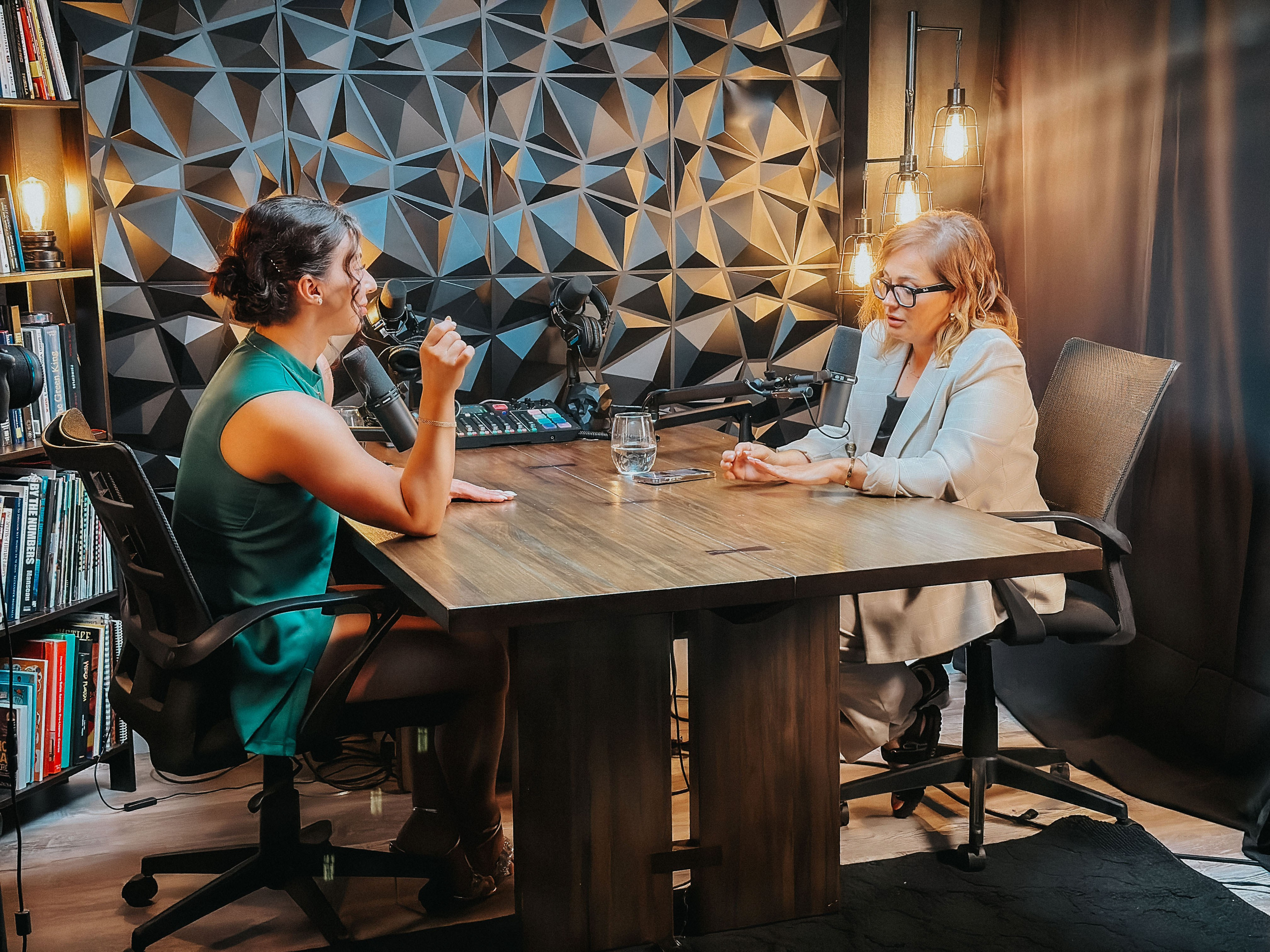 Как помочь дочери добиться успеха и собрать 1 млн подписчиков. ИРА И ЯСЯ. ON THE VIBE OF SUCCESS — A blog about extraordinary people with Kristi