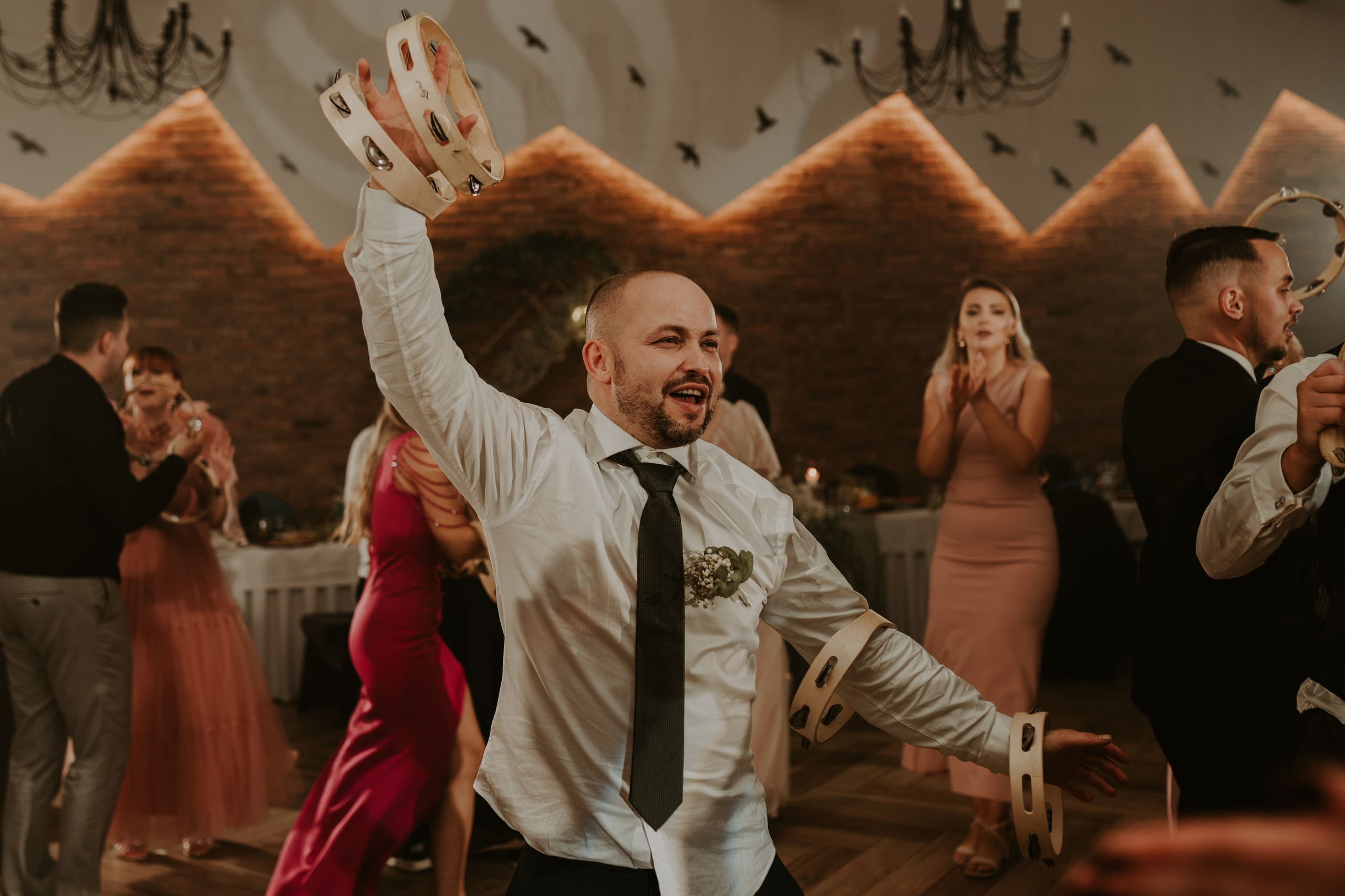 Trzy Drzewa: wspaniała uroczystość Wiktorii i Kamila. Karkowskafoto - fotografia miłości