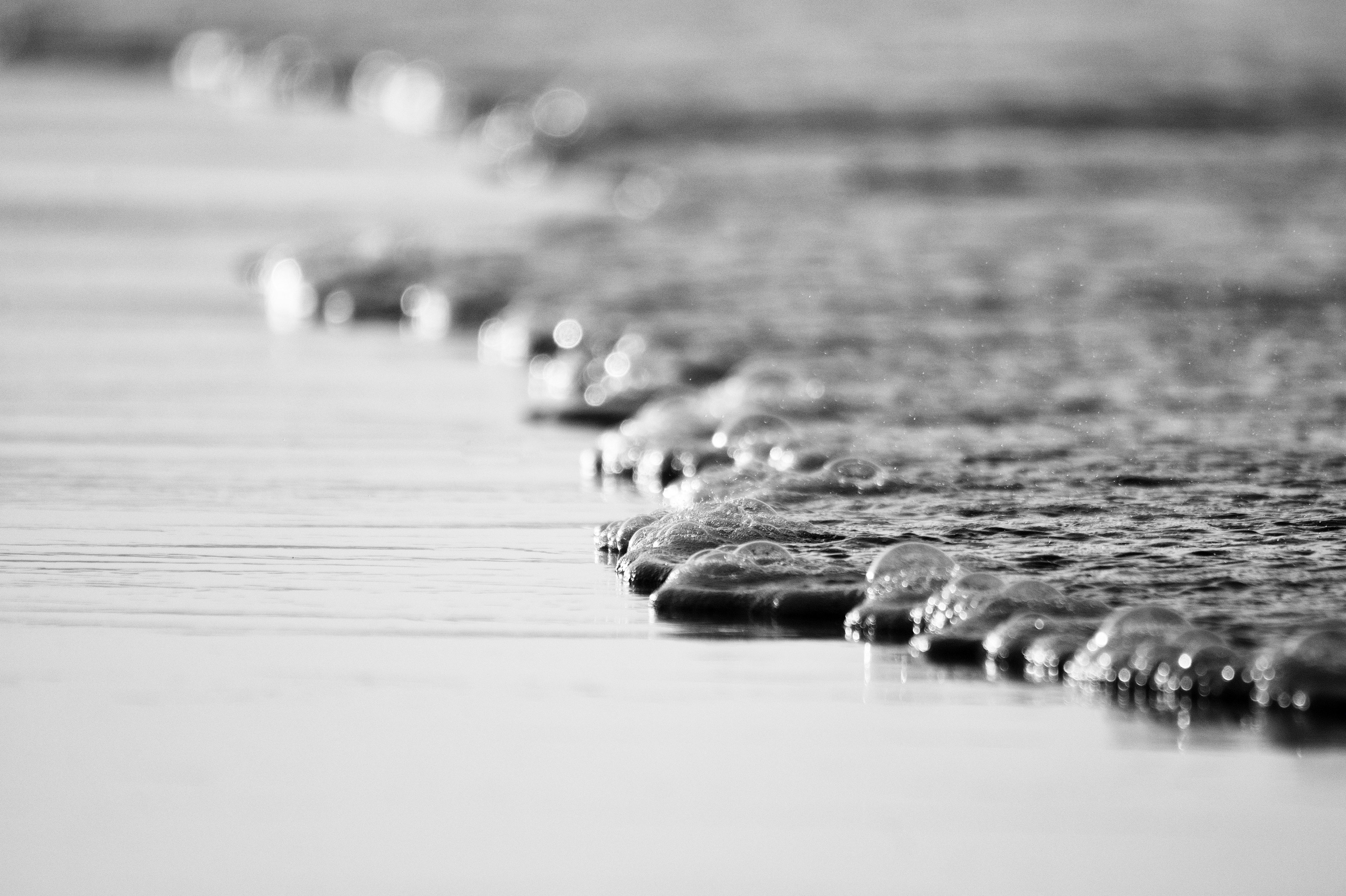 Photoshoot with a surfboard | BW