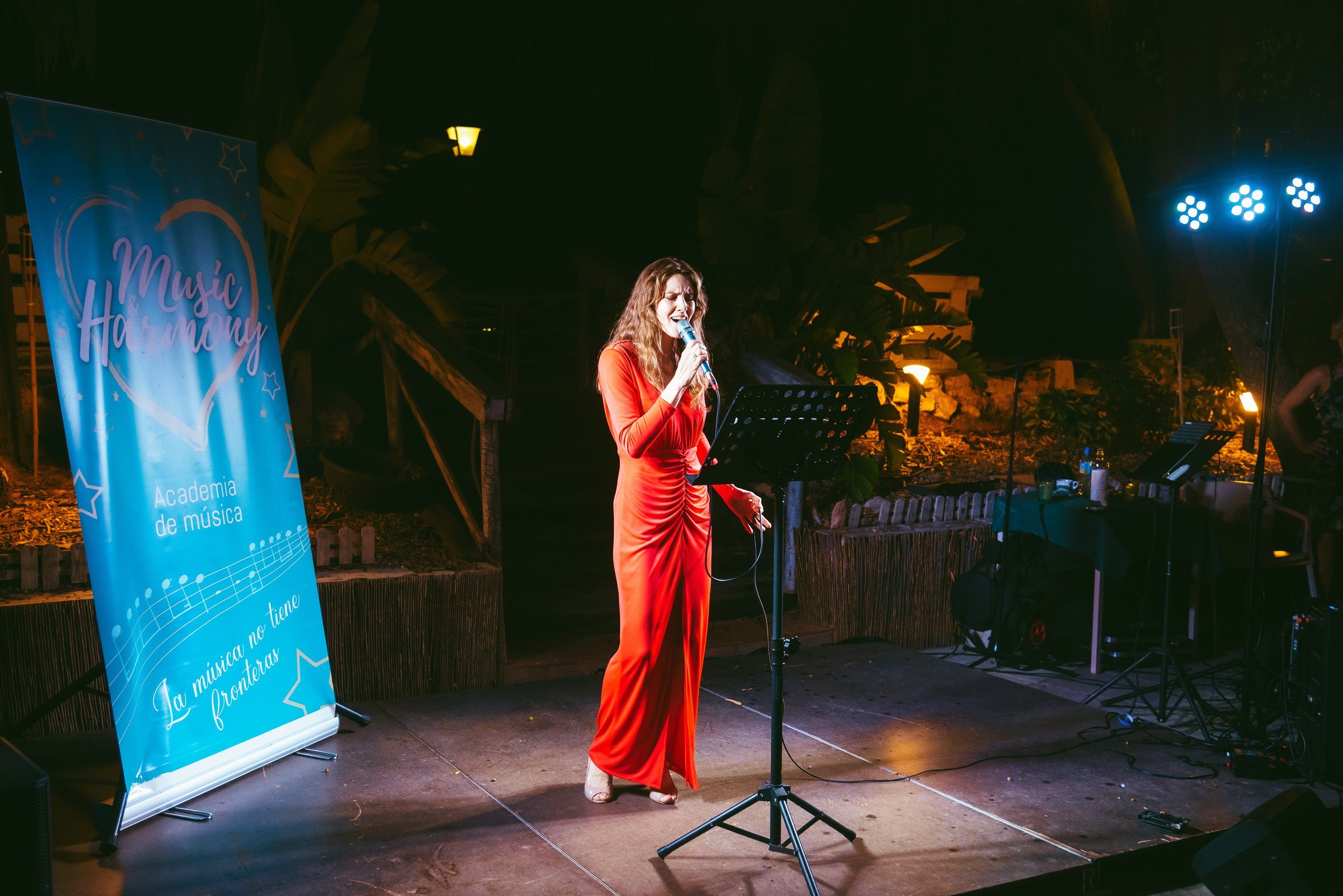 Photo report from a creative evening at the El Bosque Animado restaurant, Torrevieja