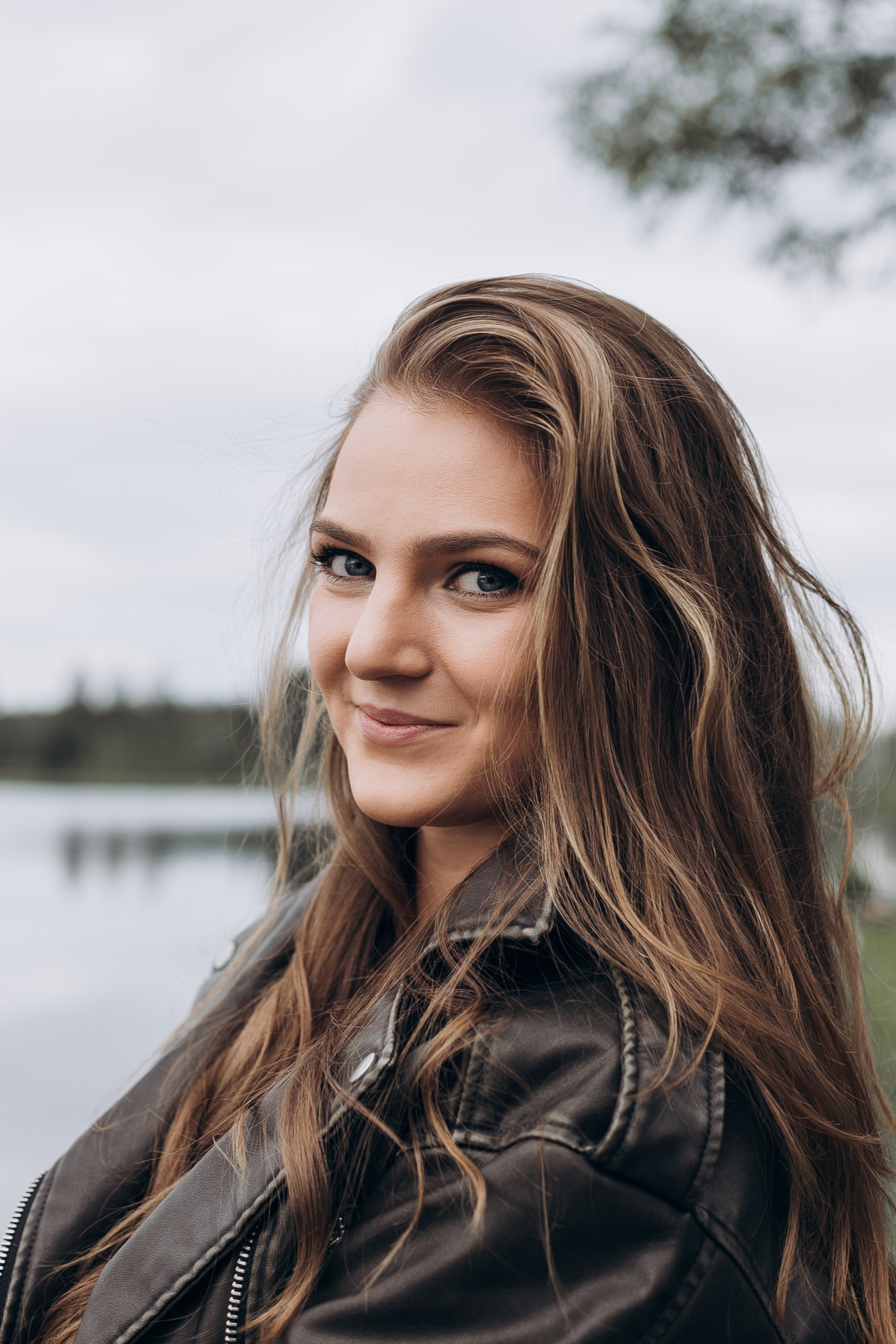 Porträt. Fotografin Larysa Chepurko| Füssen| Garmisch-Partenkirchen| Weilheim| Schongau| Murnau| München | Hochzeitsfotograf Füssen | Larysa Photo