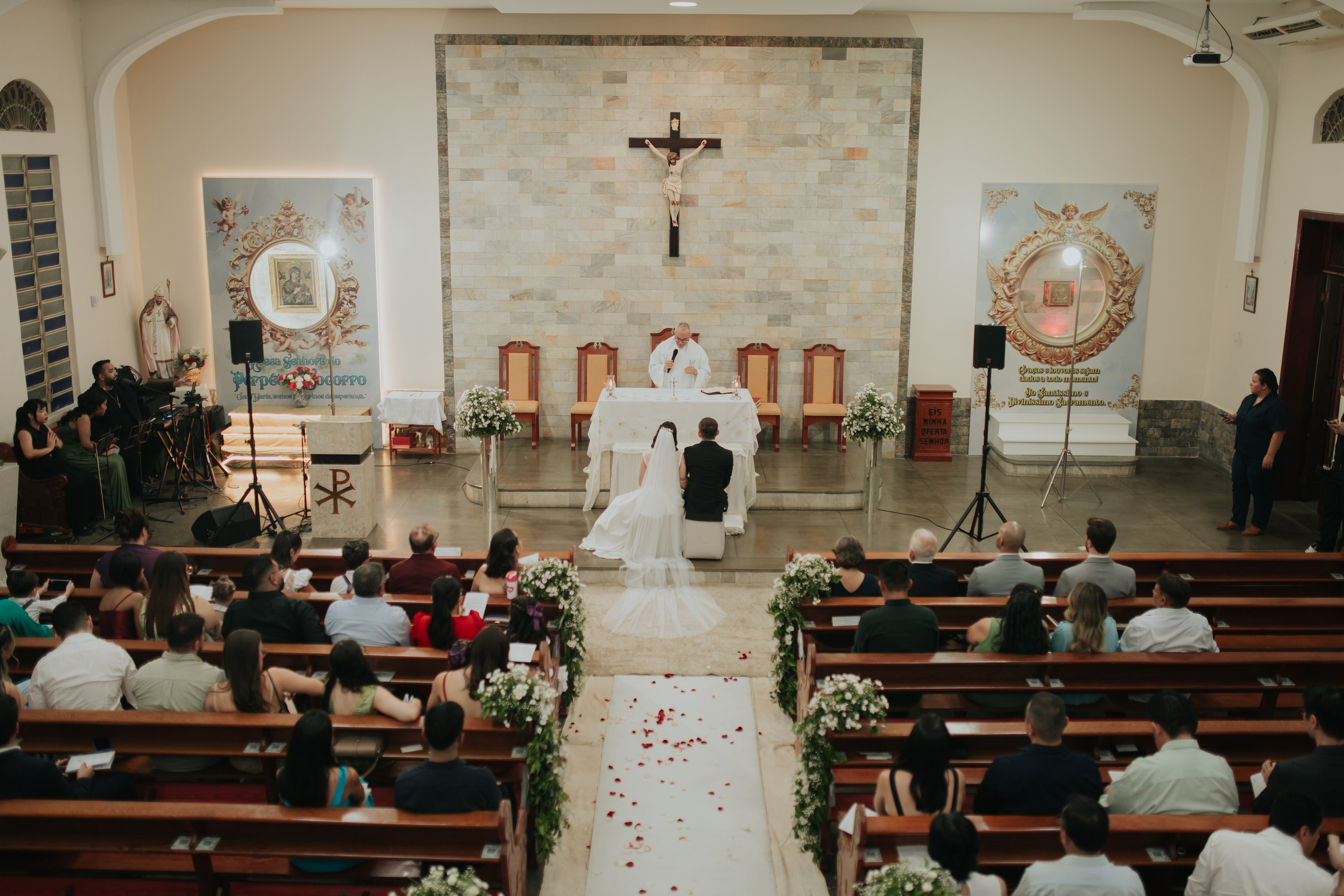 Ana e José — Capela Nossa Senhora do Perpétuo Socorro — Manaus, Amazonas. Fotógrafo de Casamentos em Manaus — Leandro Santos