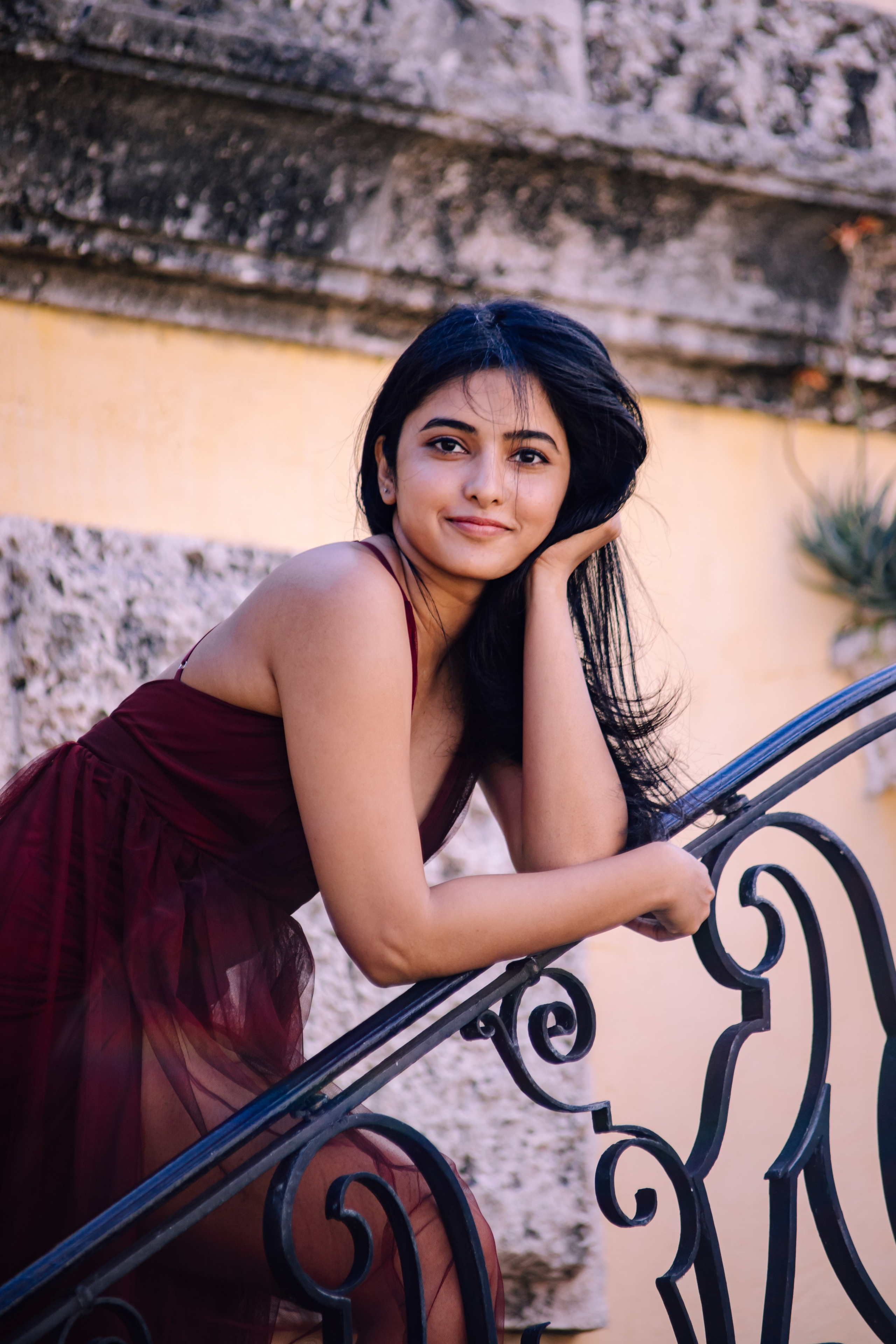 Celebrate Your Birthday in Style: Photoshoot at Vizcaya Miami. Portrait and graduation photographer Marina Simanava