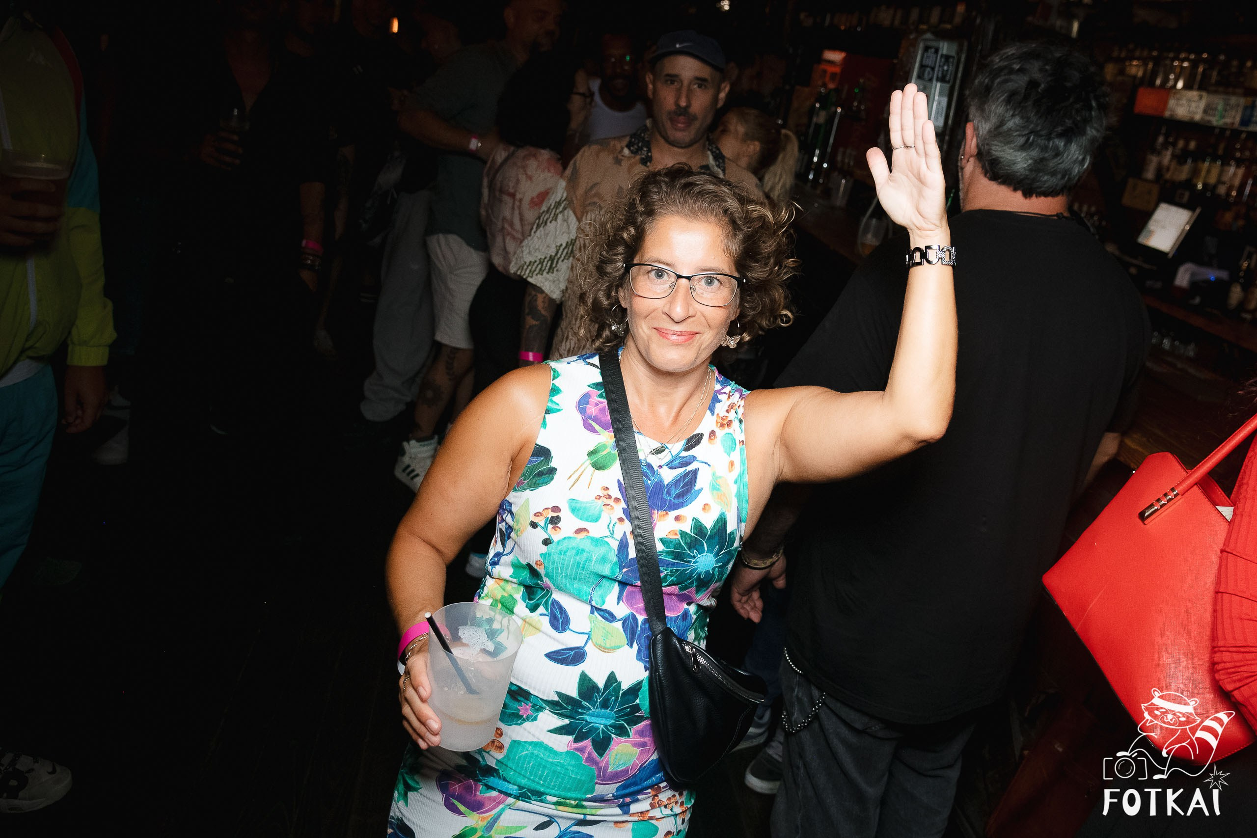 Fiesta Víspera de Festivo en El Paso Rock Bar – Hip Hop Old School | Reportaje fotográfico 08.10.2025 | FOTKAI